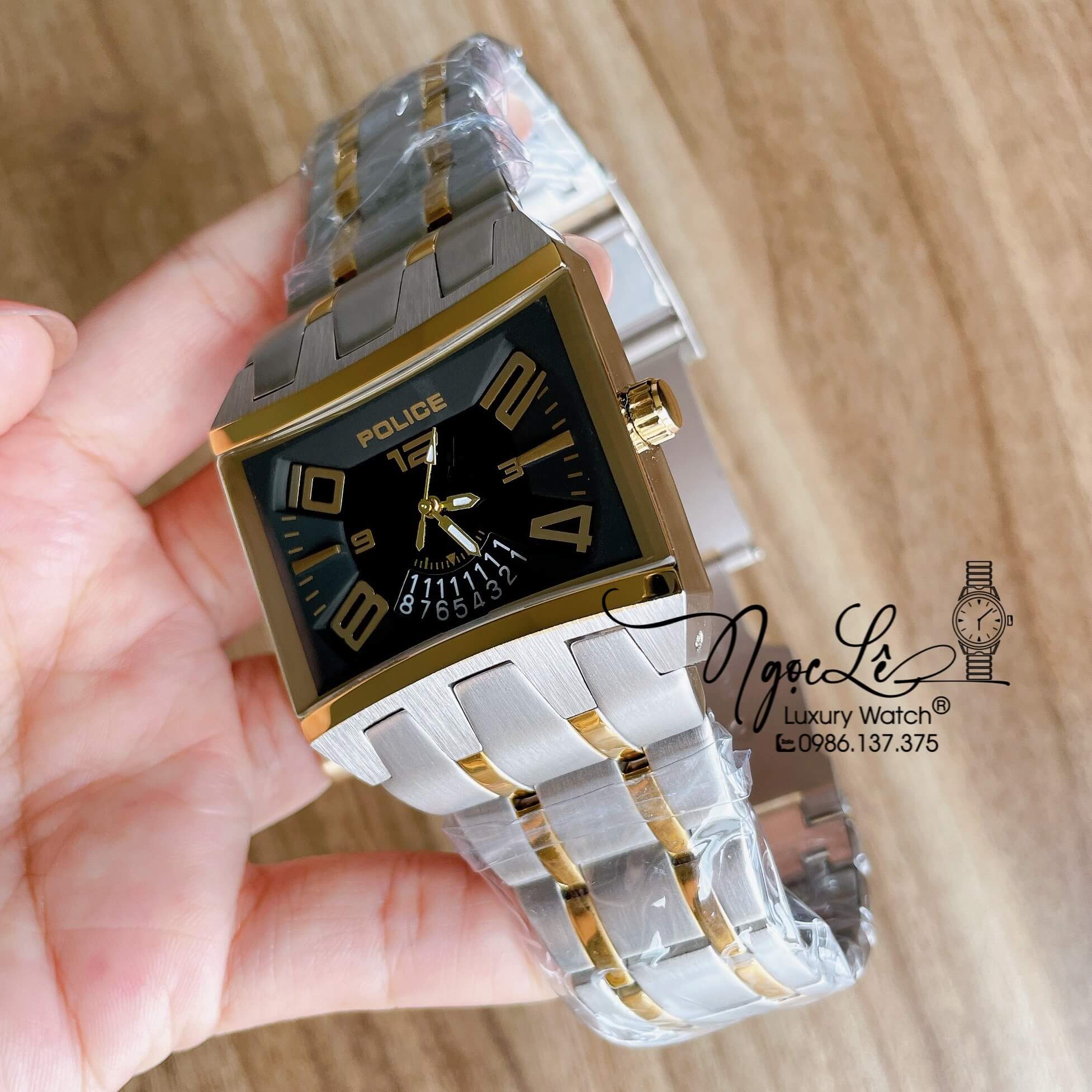 Đồng Hồ Police Nam Mặt Vuông Dây Kim Loại Demi Vàng Mặt Đen Size 42mm