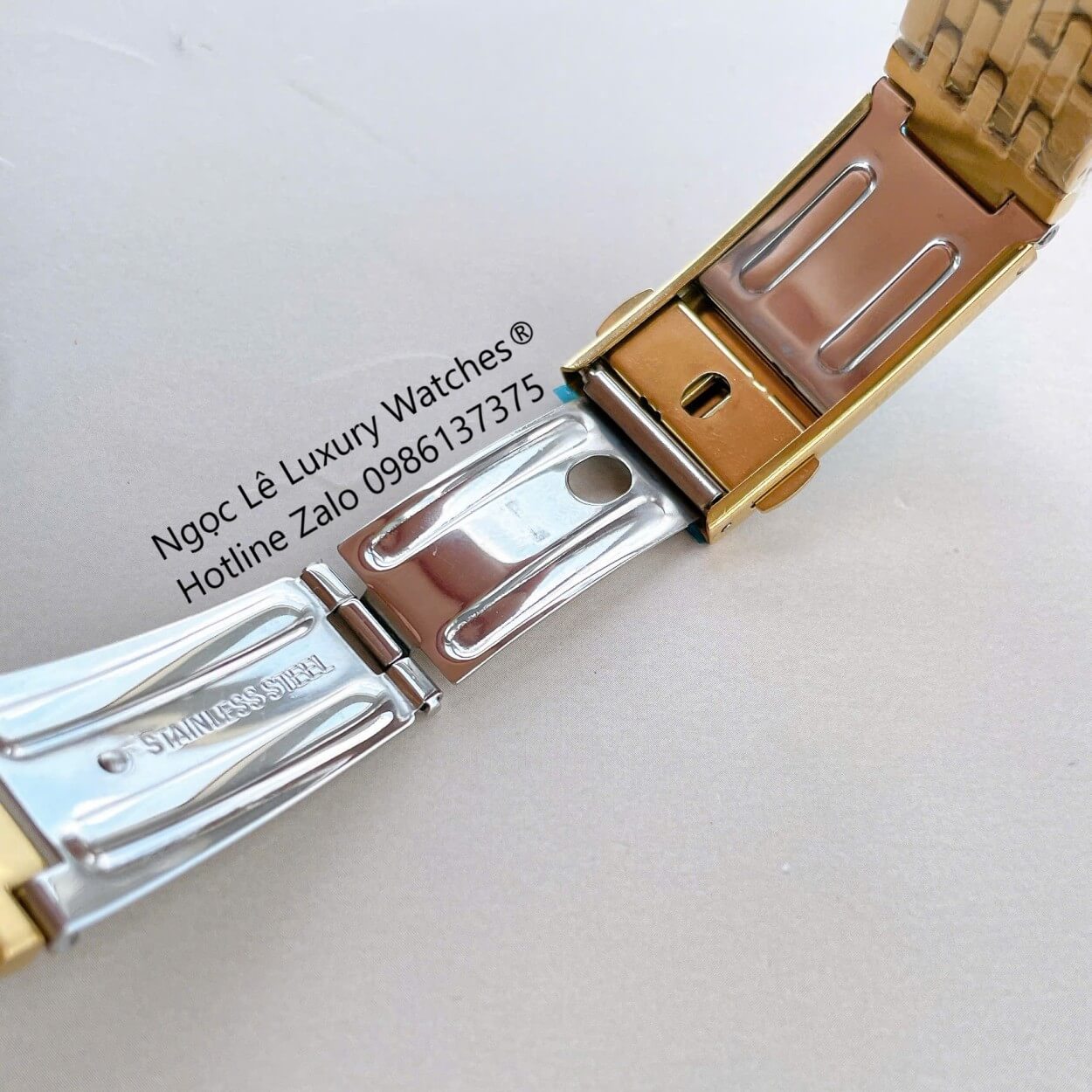 Đồng Hồ Nam Rado Golden Horse Automatic Cao Cấp Dây Vàng Mặt Ombre Xanh Lá Size 40mm - Sapphire