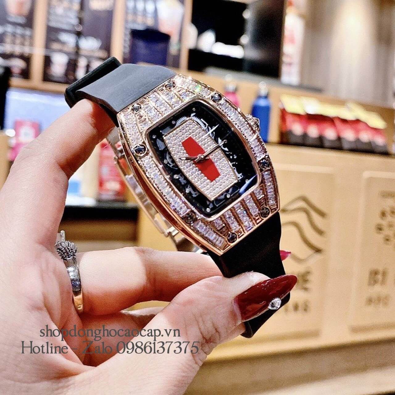 Đồng Hồ Richard Mille Nữ Siêu Cấp Máy Pin Silicon Đen Rose