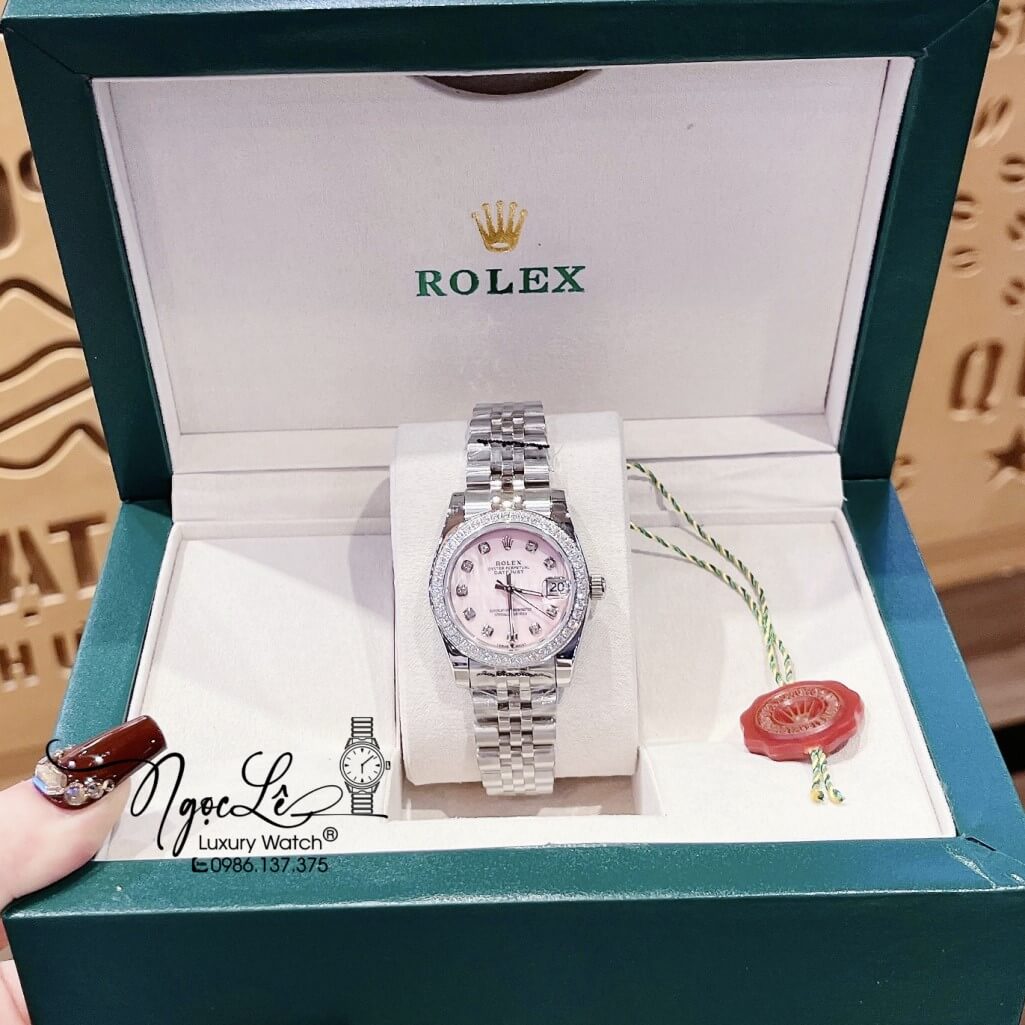 Đồng Hồ Rolex Datejust Nữ Máy Pin Màu Bạc Mặt Hồng Xà Cừ Viền Đá 32mm