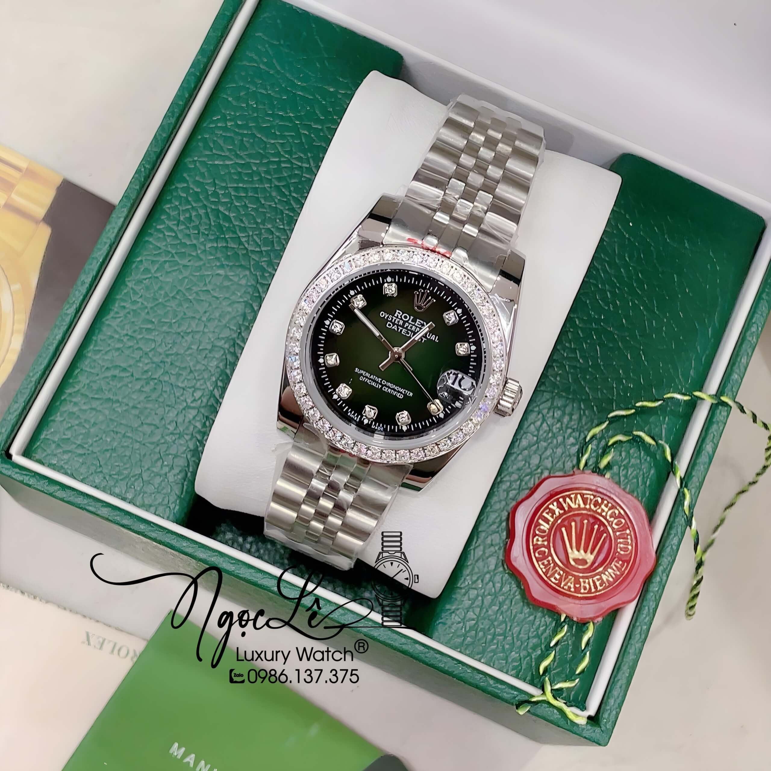 Đồng Hồ Nữ Rolex Datejust Pin Màu Bạc Mặt Xanh Lá Ombre Đính Đá Size 32mm