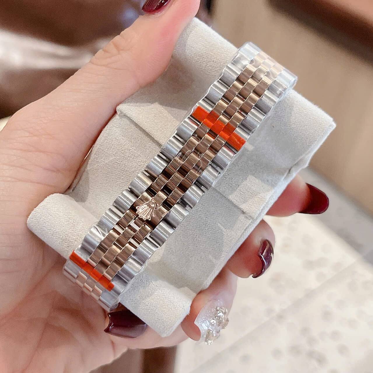 Đồng Hồ Rolex Datejust Nữ Size 31mm Dây Thép Demi Vàng Hồng Mặt Xà Cừ Máy Pin Niềng Khía