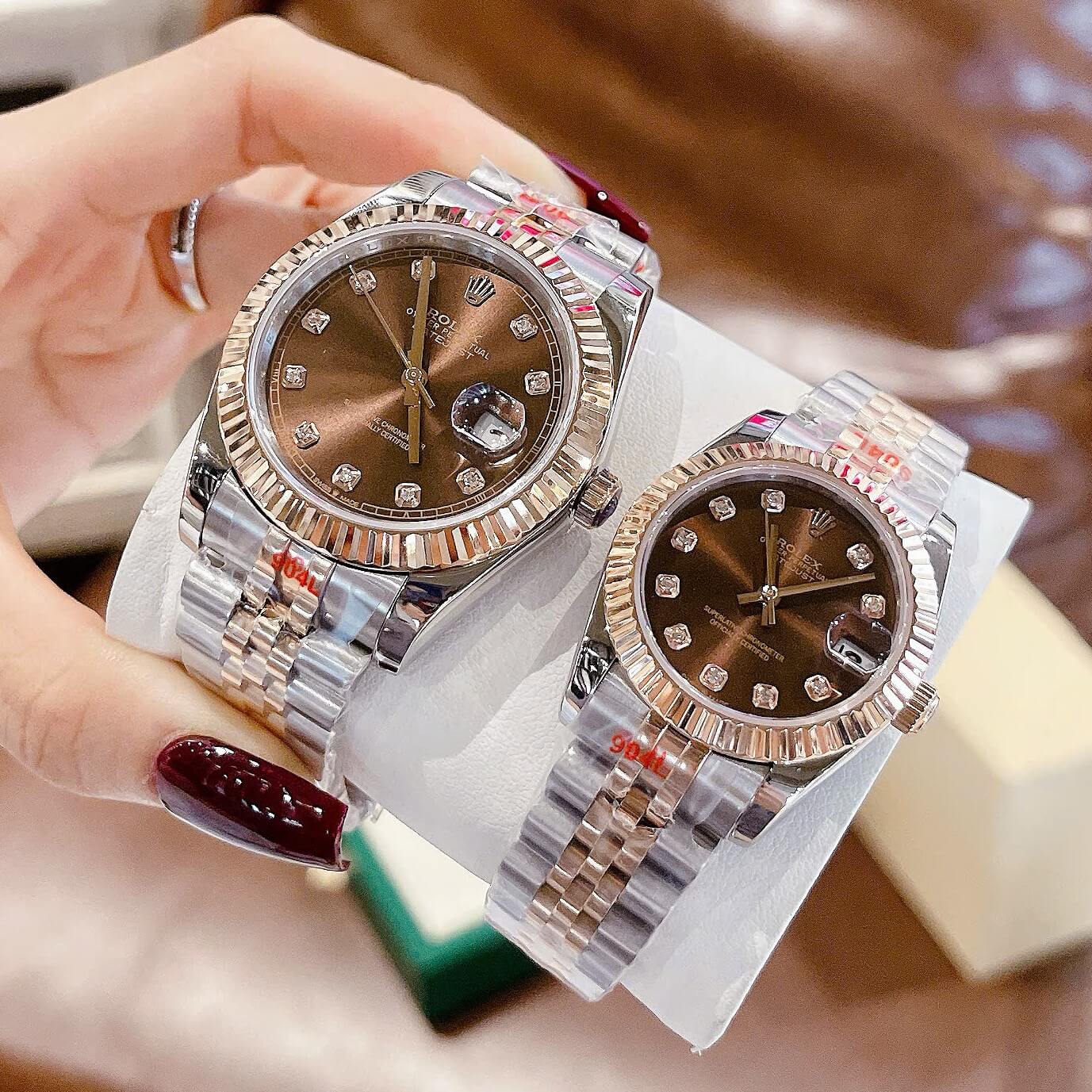 Đồng hồ Rolex Datejust màu demi vàng hồng mặt nâu, đồng hồ Rolex cặp cho nam nữ size 31mm-41mm Quartz