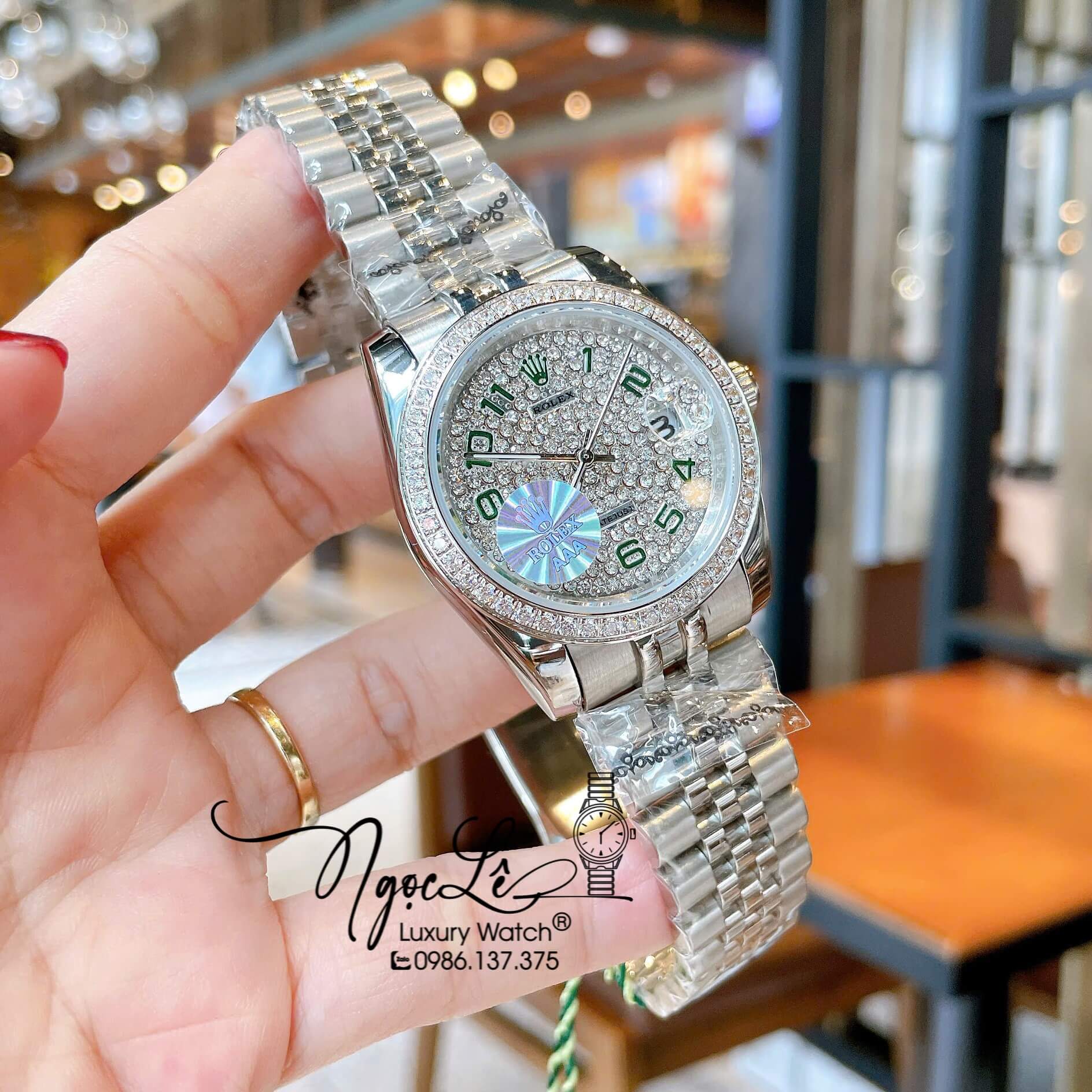Đồng Hồ Rolex Datejust Pin Dây Kim Loại Màu Bạc Đính Đá Size 36mm Unisex Mặt Số Xanh Lá
