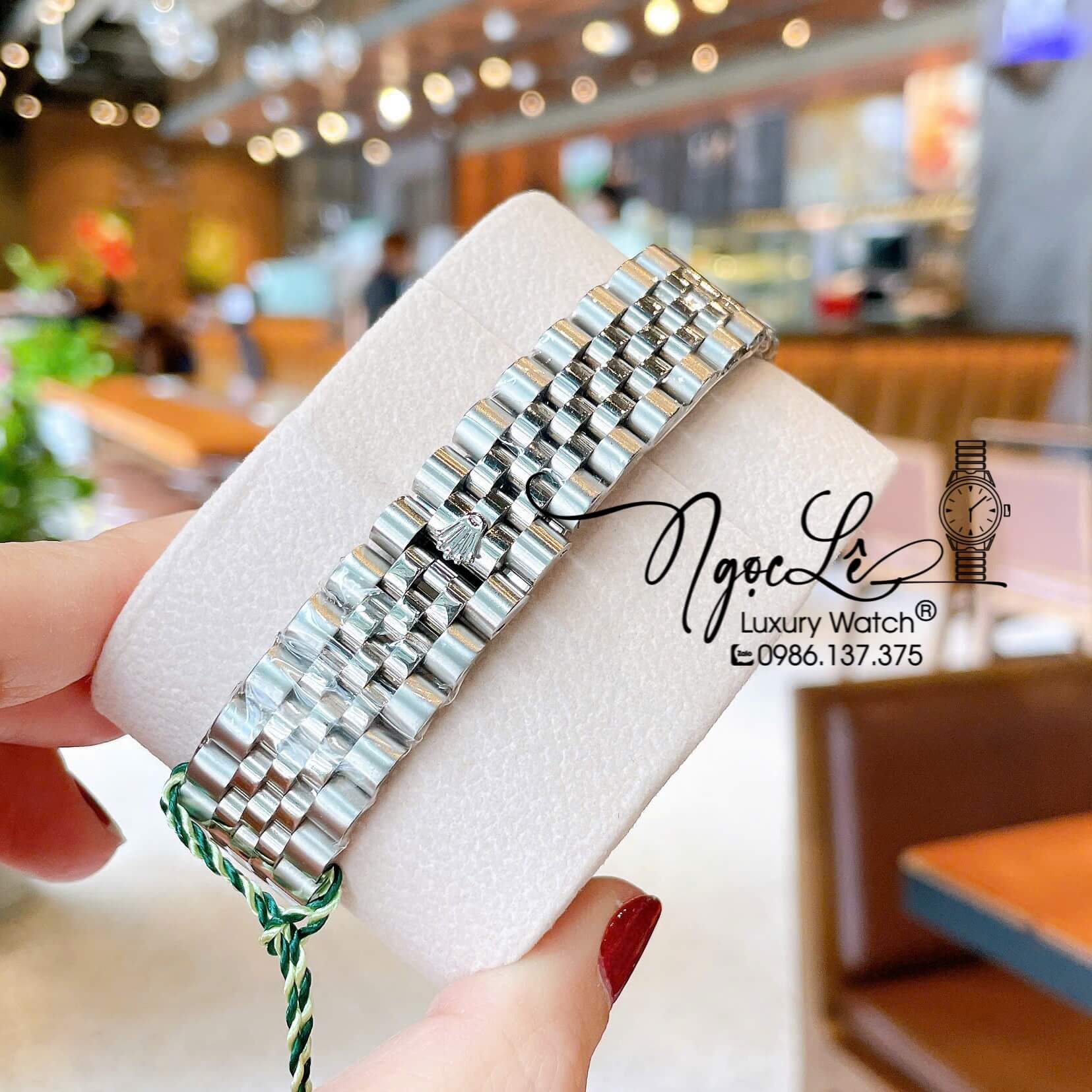 Đồng Hồ Rolex Datejust Pin Dây Kim Loại Màu Bạc Đính Đá Size 36mm Unisex Mặt Số Đỏ