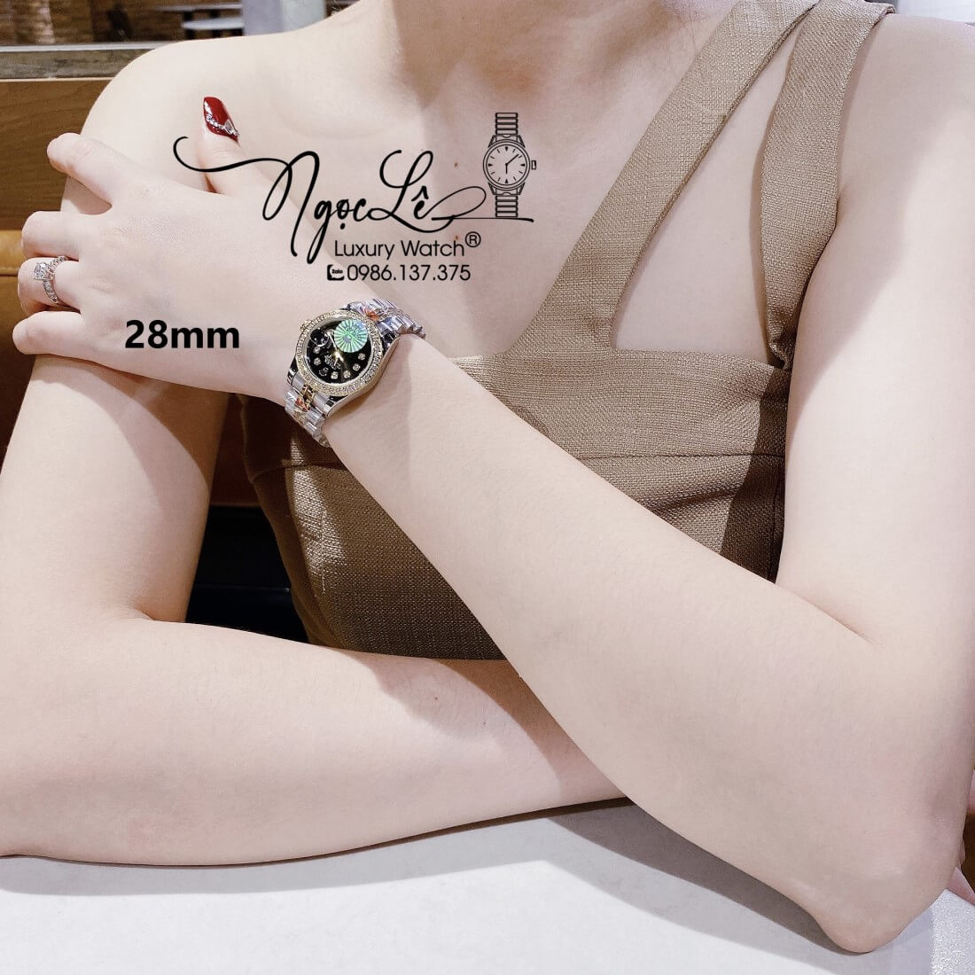 Đồng Hồ Nữ Rolex Datejust Máy Pin Đính Đá 28mm Demi Vàng Mặt Đen