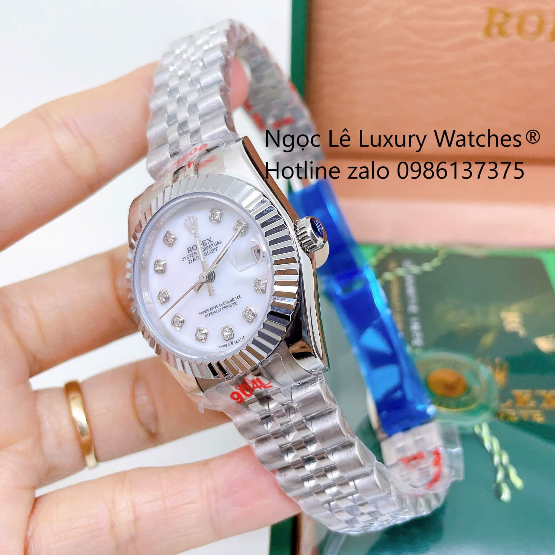Đồng Hồ Rolex Datejust Nữ Dây Thép Bạc Mặt Trắng Size 31mm Quartz - Niềng Khía Mặt Xà Cừ