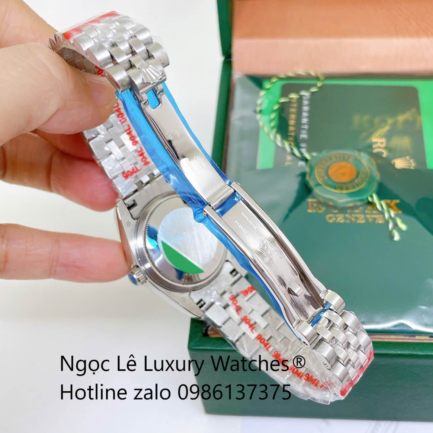 Đồng Hồ Rolex Datejust Nữ Dây Thép Silver Mặt Xà Cừ Trắng Niềng Đính Đá Size 31mm - Quartz