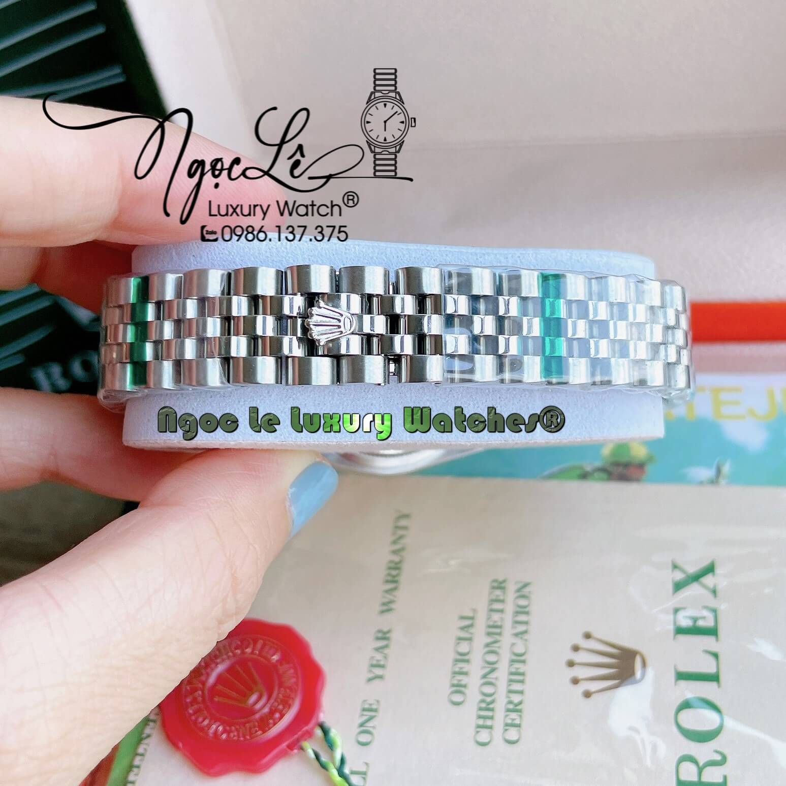 Đồng Hồ Rolex Datejust Automatic Nữ Màu Bạc Mặt Trắng Niềng Trơn Size 31mm