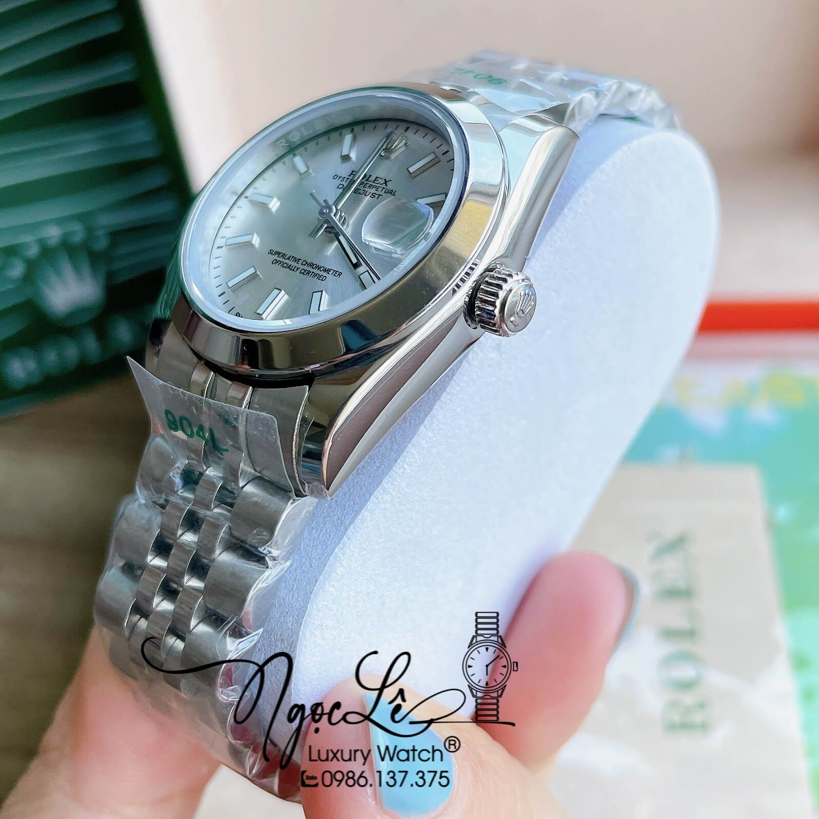 Đồng Hồ Rolex Datejust Automatic Nữ Màu Bạc Mặt Trắng Niềng Trơn Size 31mm