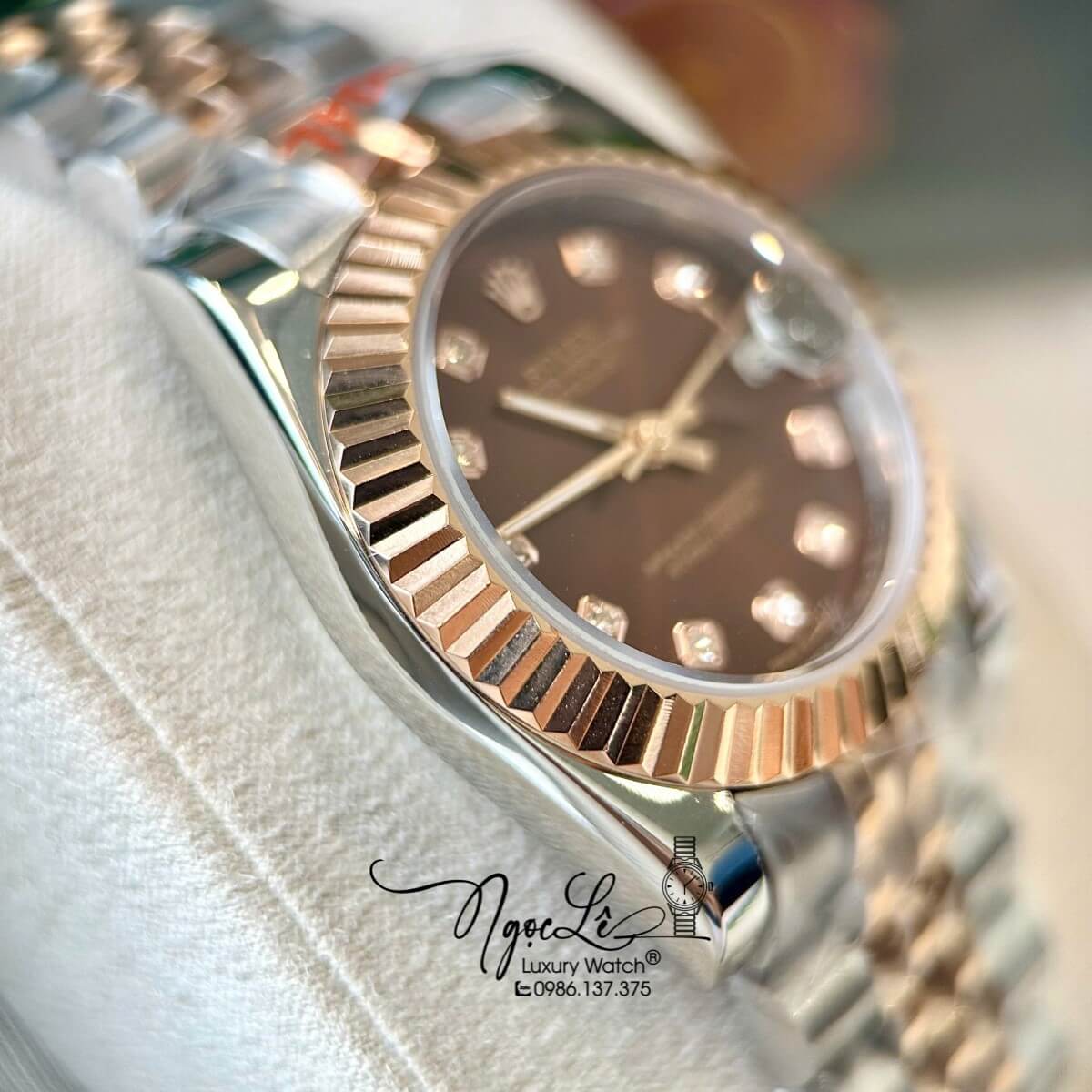 Đồng Hồ Rolex Datejust Nữ Tự Động Dây Kim Loại Demi Rose Mặt Nâu Niềng Khía Size 31mm