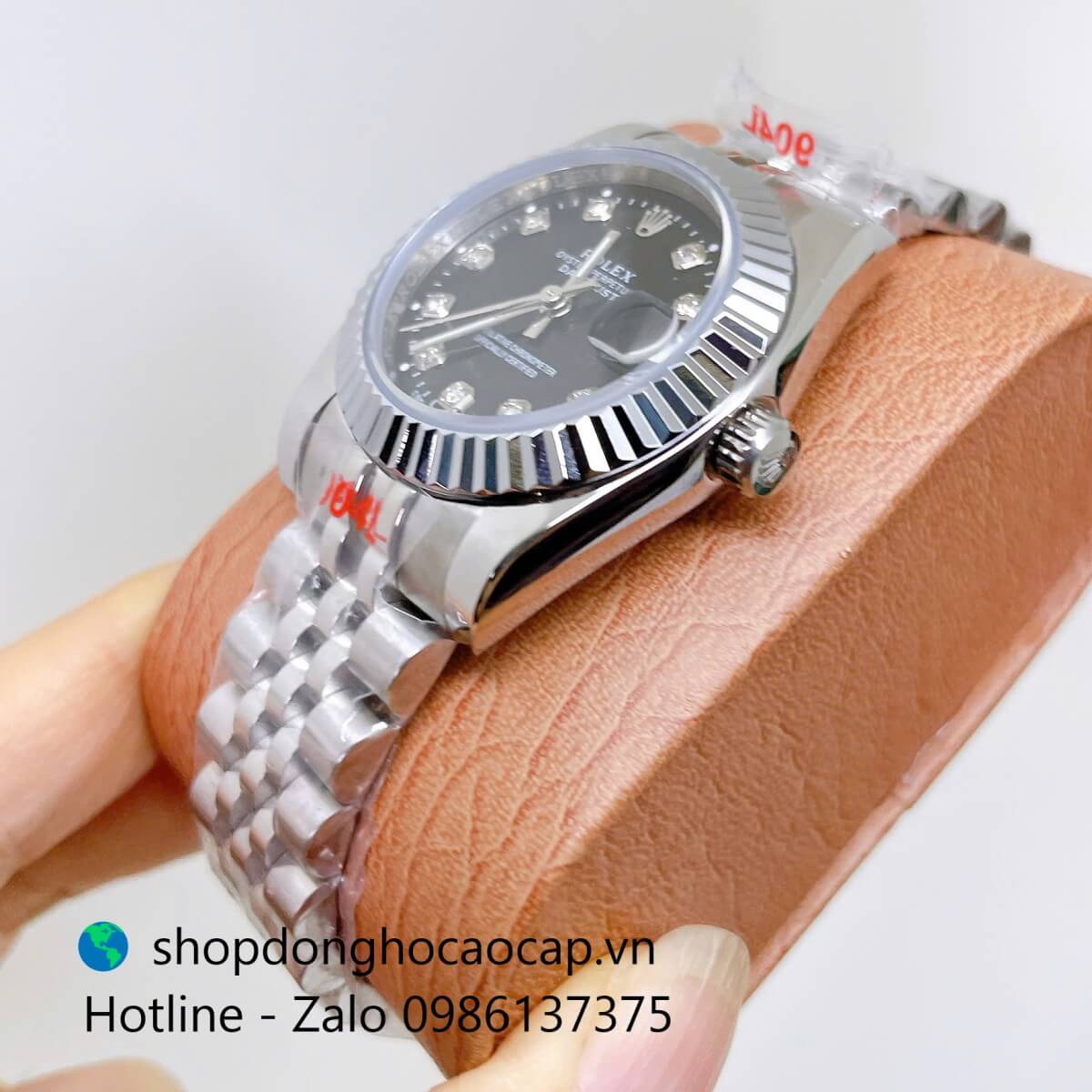 Đồng Hồ Rolex Datejust Nữ Máy Pin Dây Kim Loại Bạc Mặt Đen Niềng Khía Size 31mm