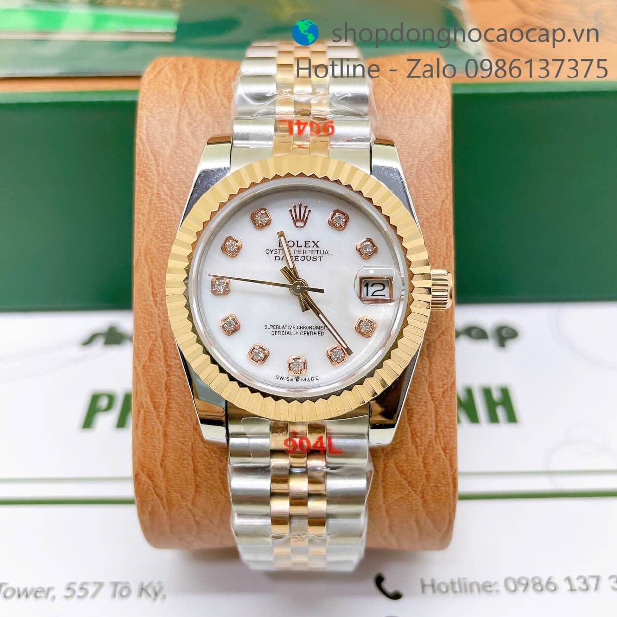 Đồng Hồ Rolex Datejust Nữ Máy Pin Dây Kim Loại Demi Rose Mặt Trắng Xà Cừ Niềng Khía Size 31mm