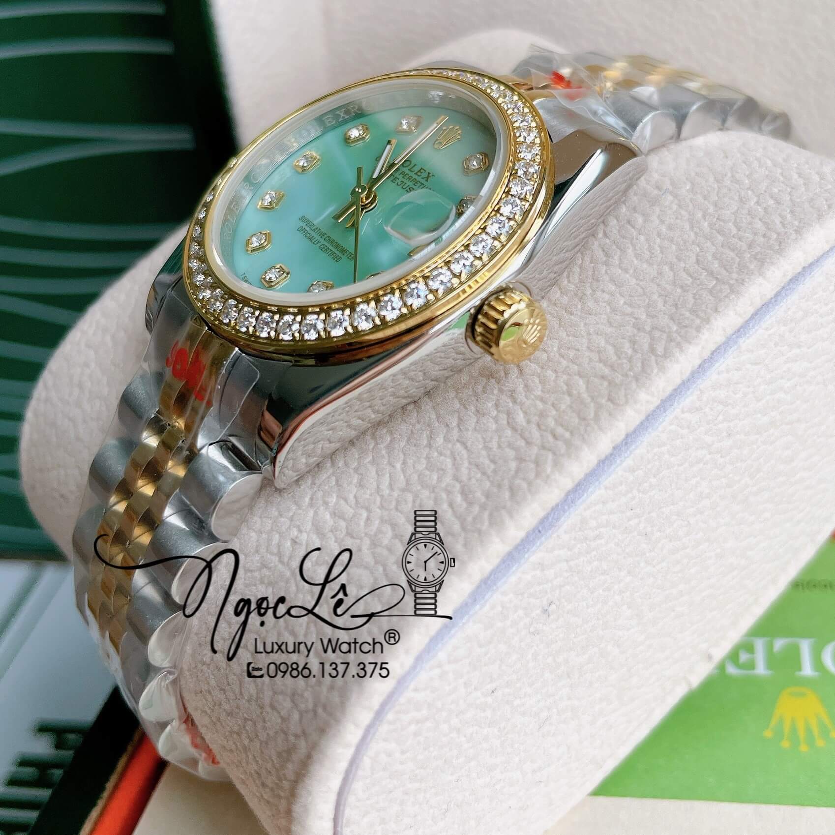 Đồng Hồ Nữ Rolex Datejust Pin Màu Demi Vàng Mặt Xanh Ngọc Xà Cừ Đính Đá Size 32mm