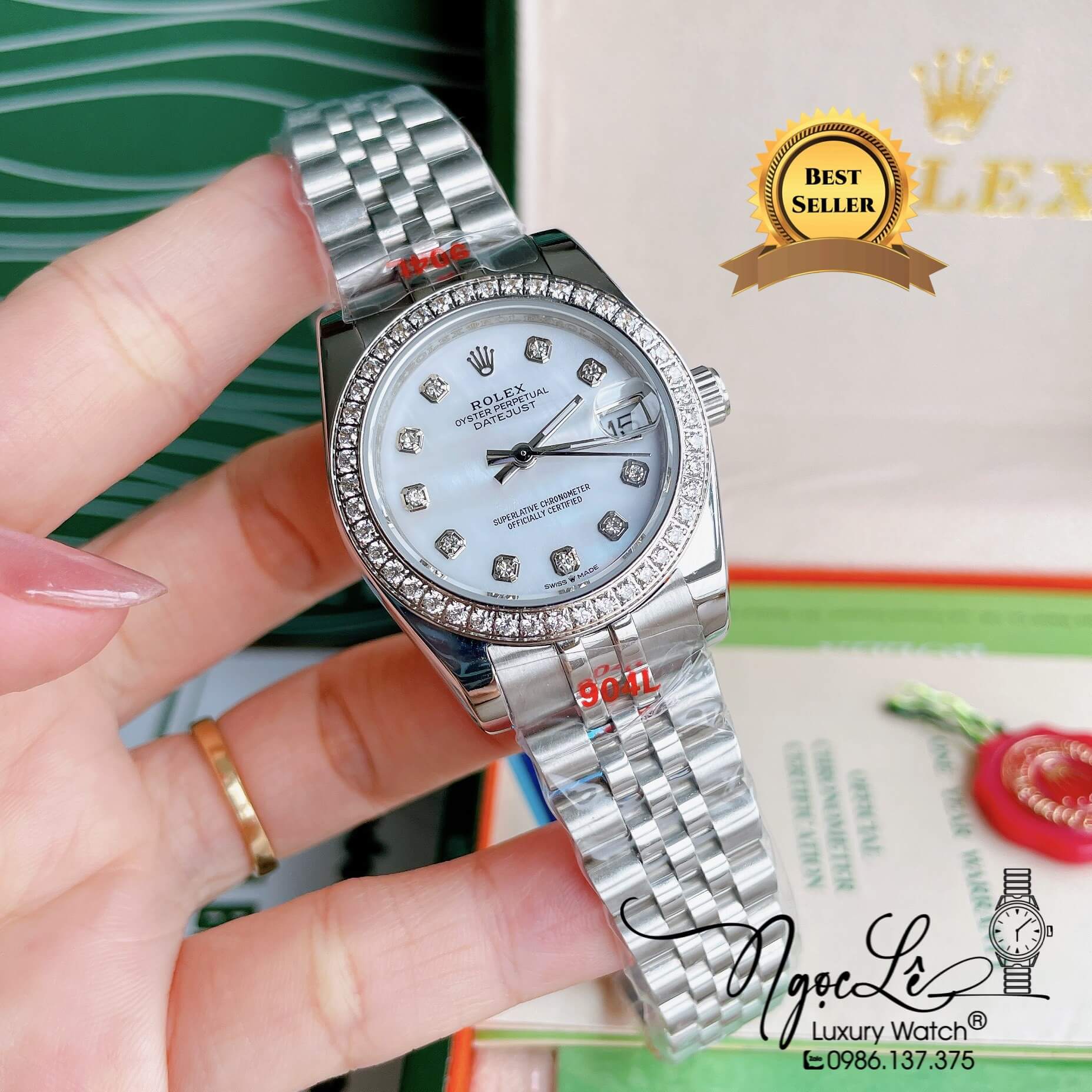Đồng Hồ Nữ Rolex Datejust Pin Màu Bạc Mặt Trắng Xà Cừ Đính Đá Size 32mm FullBox