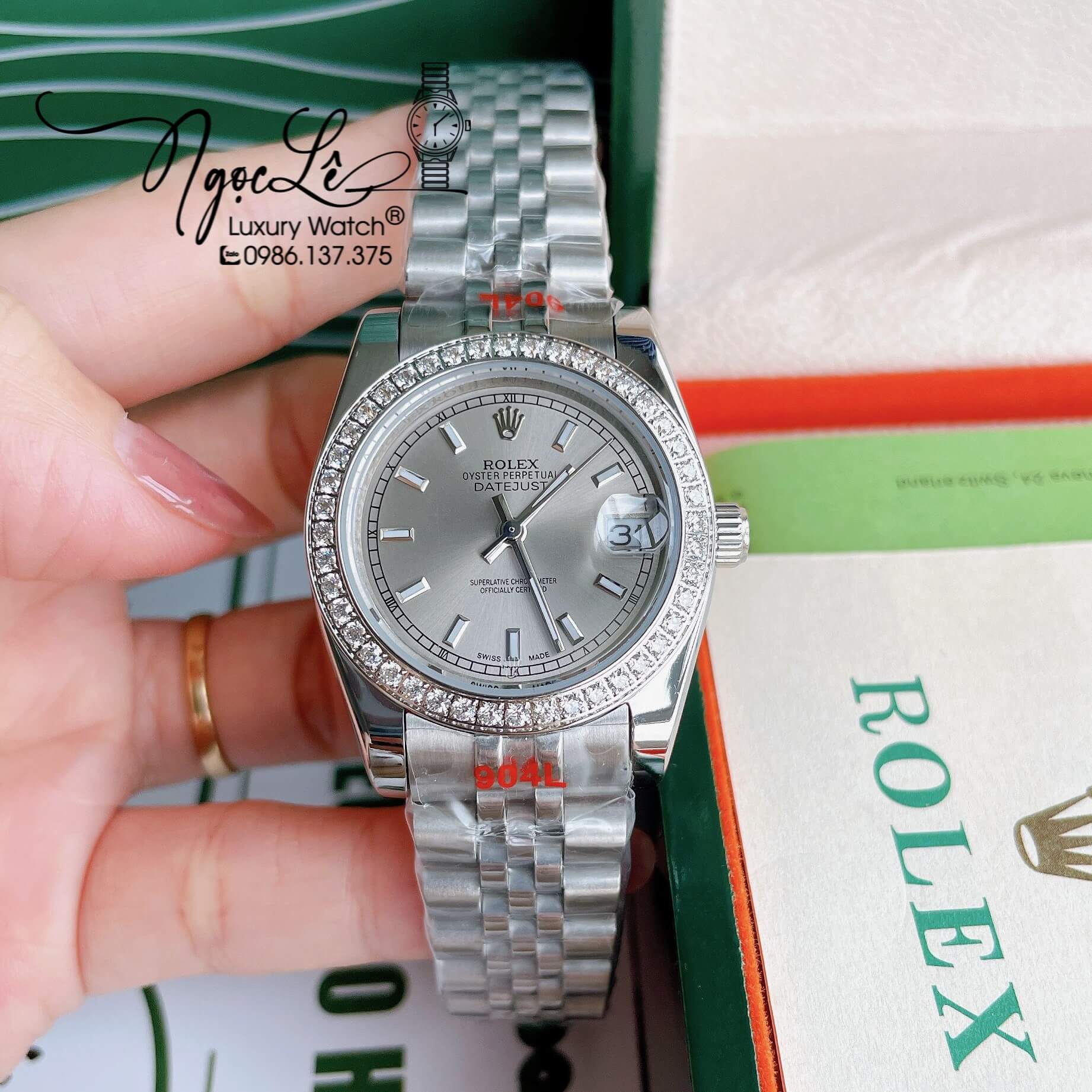 Đồng Hồ Nữ Rolex Datejust Pin Màu Bạc Mặt Xám Nhạt Đính Đá Size 32mm Full Box