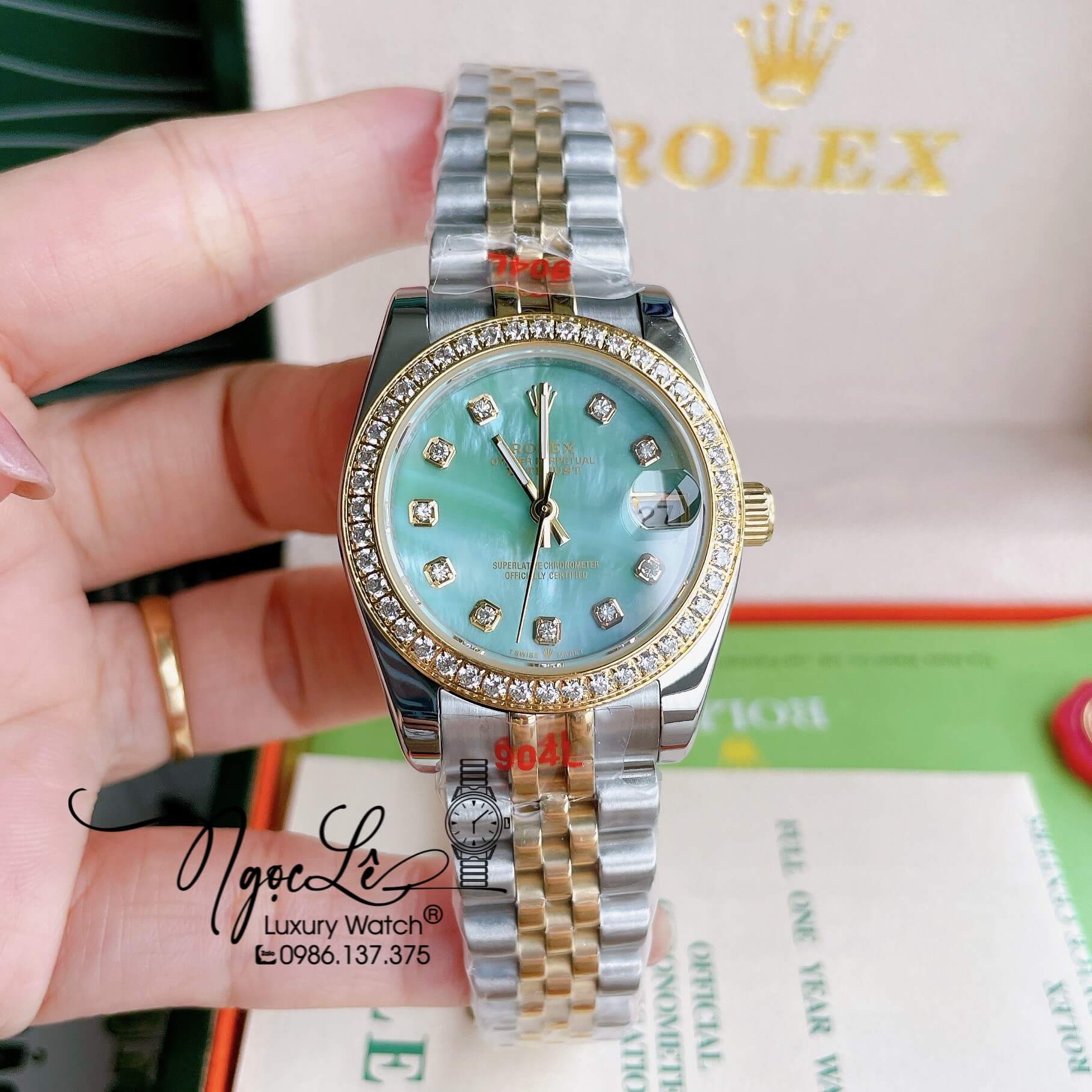 Đồng Hồ Nữ Rolex Datejust Pin Màu Demi Vàng Mặt Xanh Ngọc Xà Cừ Đính Đá Size 32mm