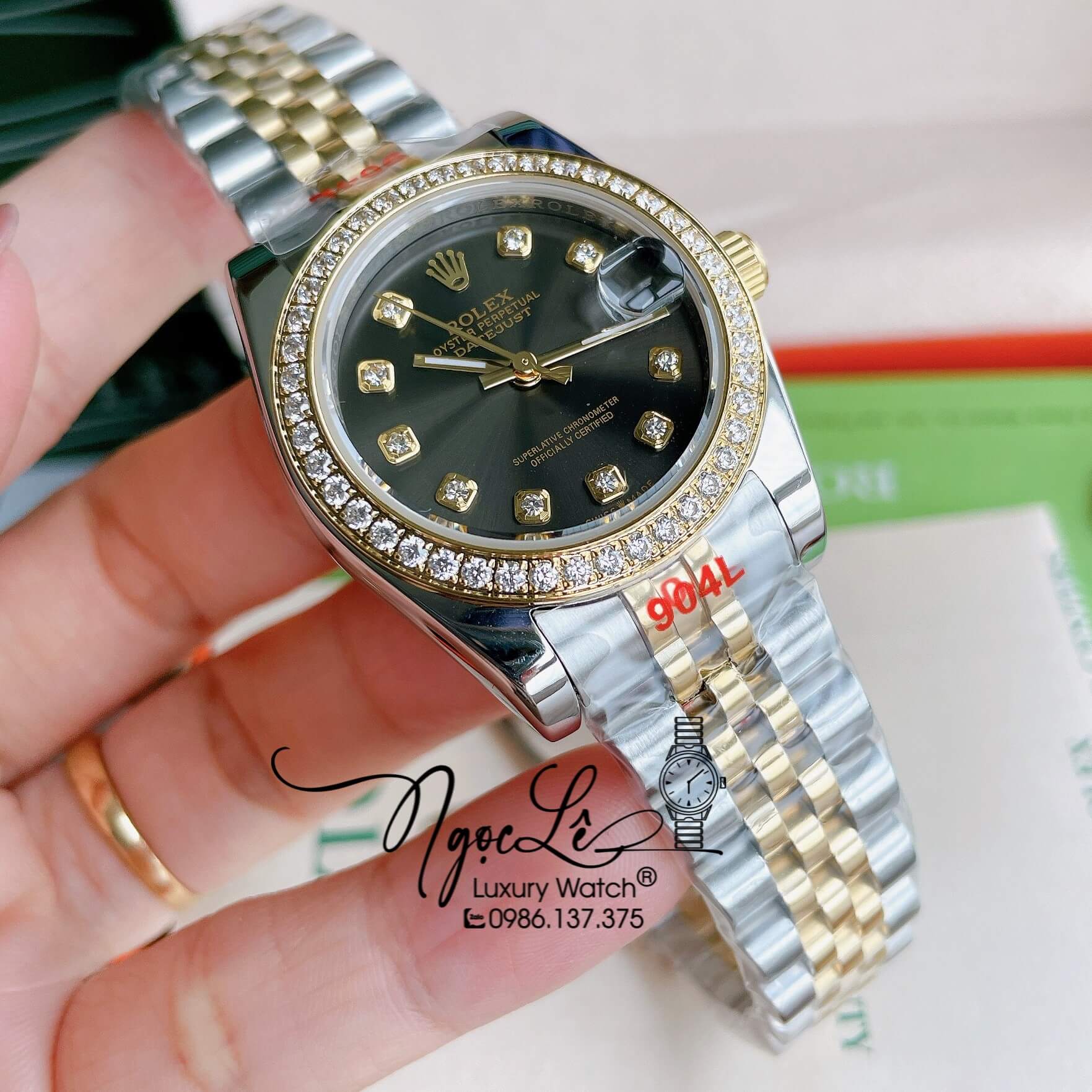 Đồng Hồ Nữ Rolex Datejust Pin Màu Demi Vàng Mặt Đen Rêu Đính Đá Size 32mm