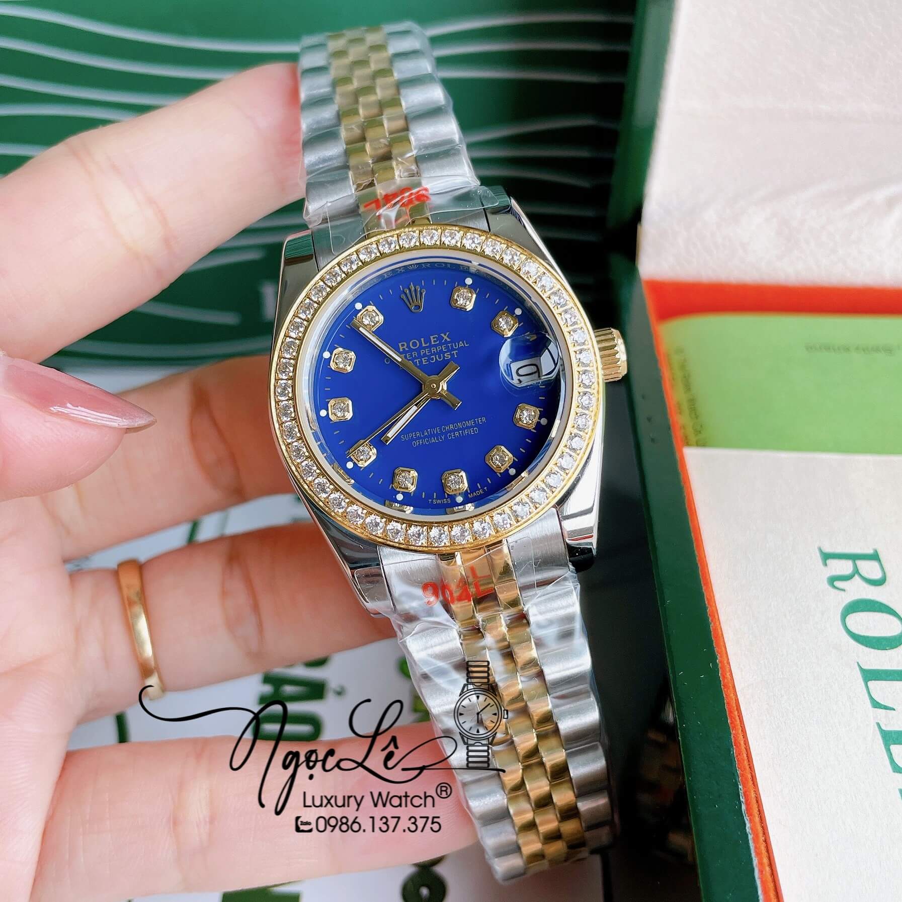 Đồng Hồ Nữ Rolex Datejust Pin Màu Demi Vàng Mặt Xanh Coban Đính Đá Size 32mm