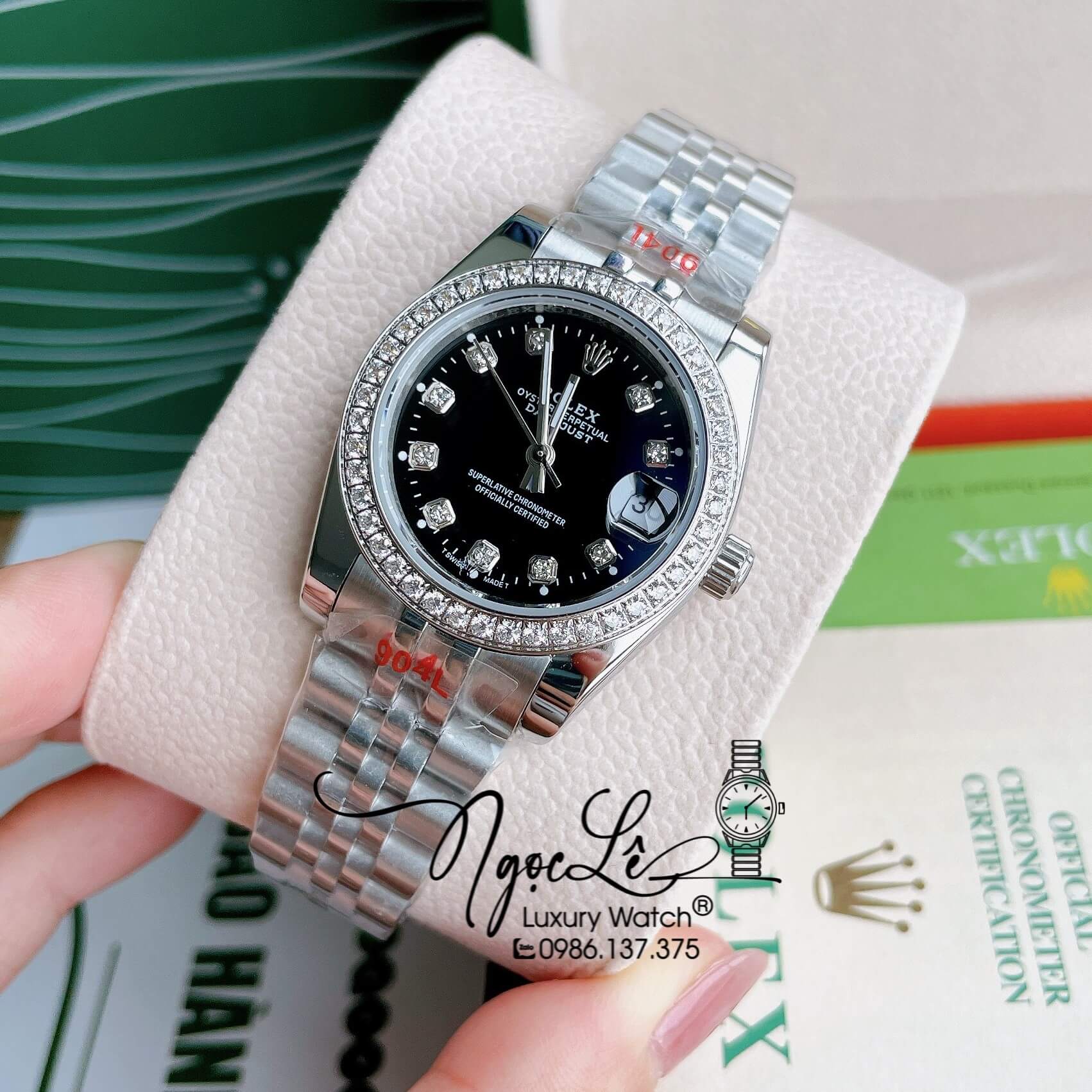 Đồng Hồ Nữ Rolex Datejust Pin Màu Bạc Mặt Đen Đính Đá Size 32mm