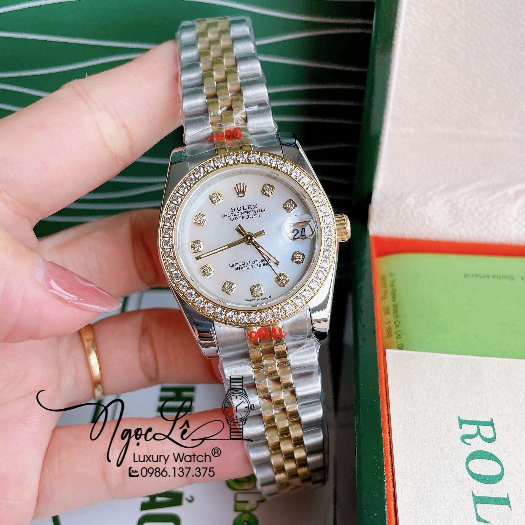 Đồng Hồ Nữ Rolex Datejust Pin Màu Demi Vàng Mặt Trắng Xà Cừ Đính Đá Size 32mm