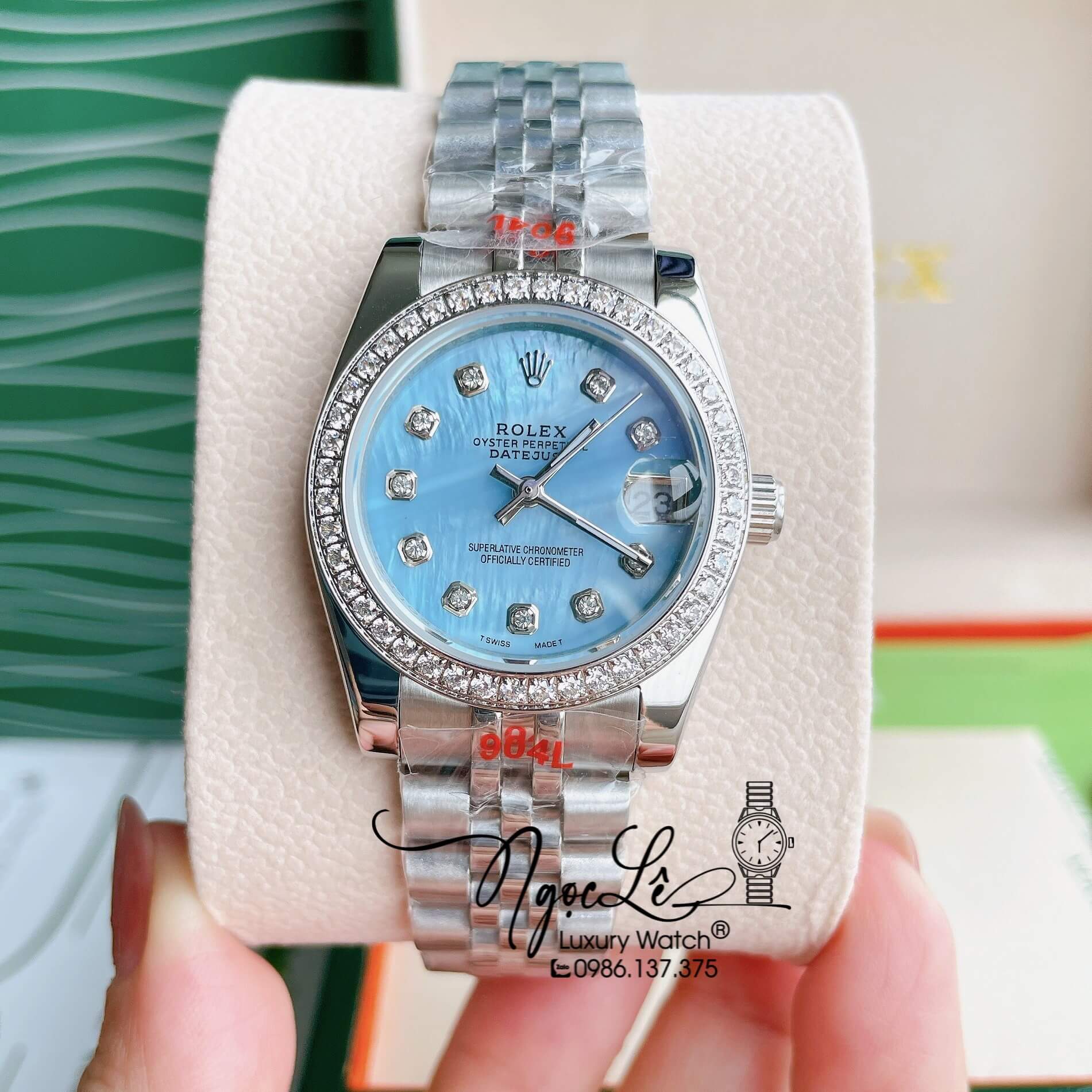 Đồng Hồ Nữ Rolex Datejust Pin Màu Vàng Mặt Xanh Dương Xà Cừ Đính Đá Size 32mm Full Box