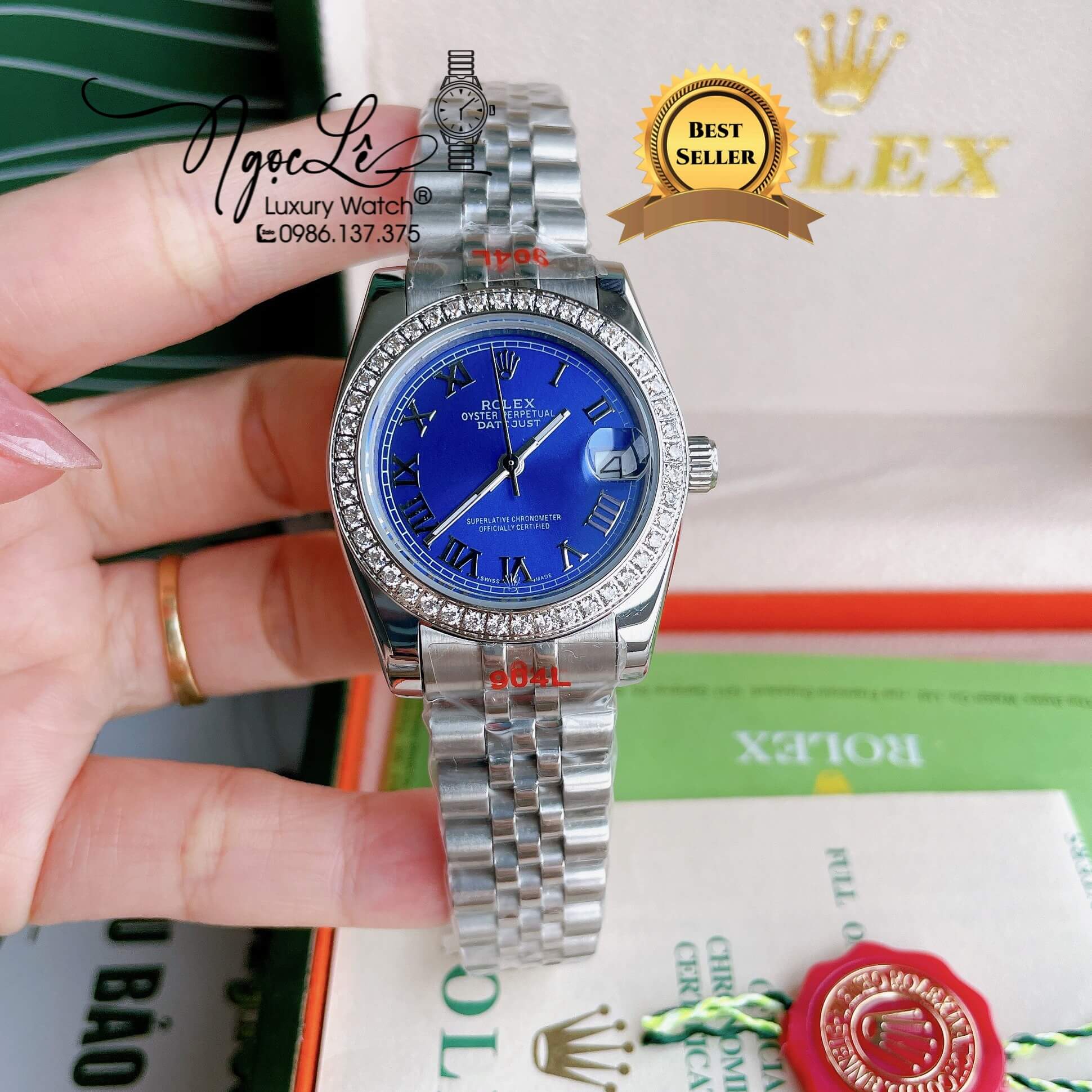 Đồng Hồ Nữ Rolex Datejust Pin Màu Bạc Mặt Xanh Coban Đính Đá Size 32mm Full Box