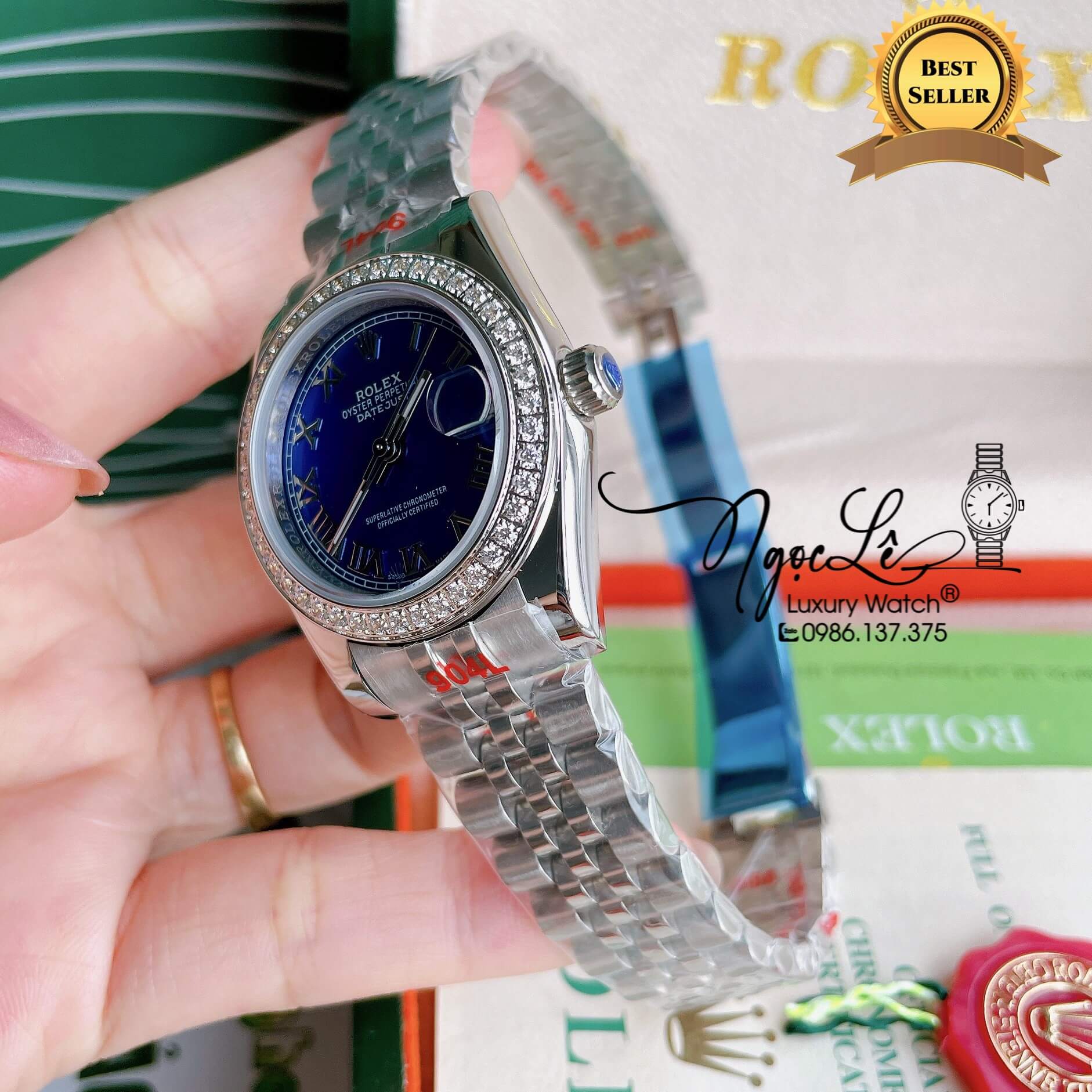 Đồng Hồ Nữ Rolex Datejust Pin Màu Bạc Mặt Xanh Coban Đính Đá Size 32mm Full Box