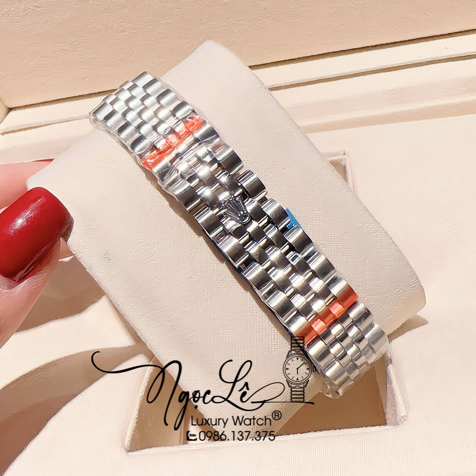 Đồng Hồ Nữ Rolex Datejust Pin Màu Bạc Mặt Hồng Đính Đá Size 32mm