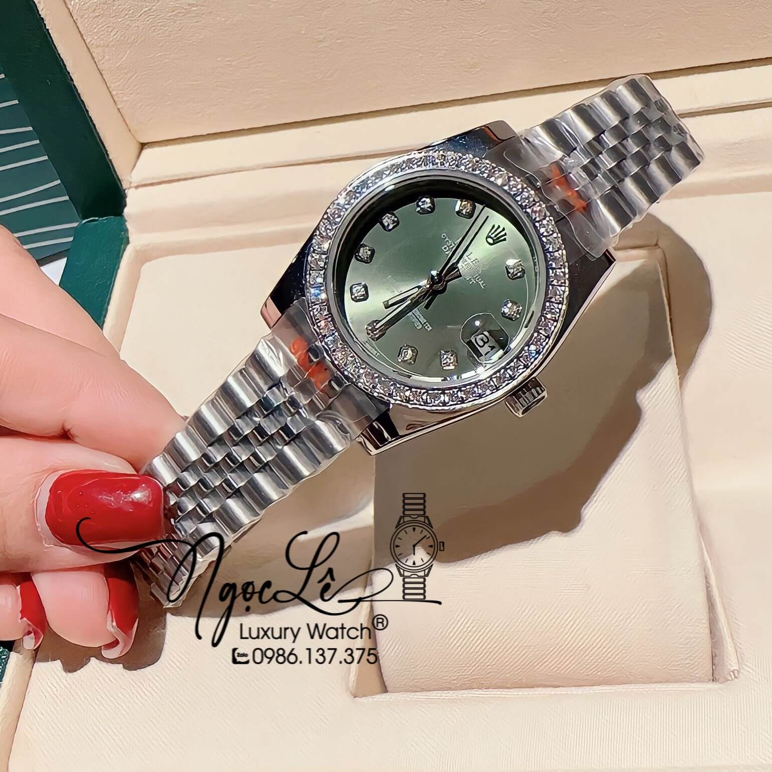 Đồng Hồ Nữ Rolex Datejust Pin Màu Bạc Mặt Xanh Rêu Đính Đá Size 32mm