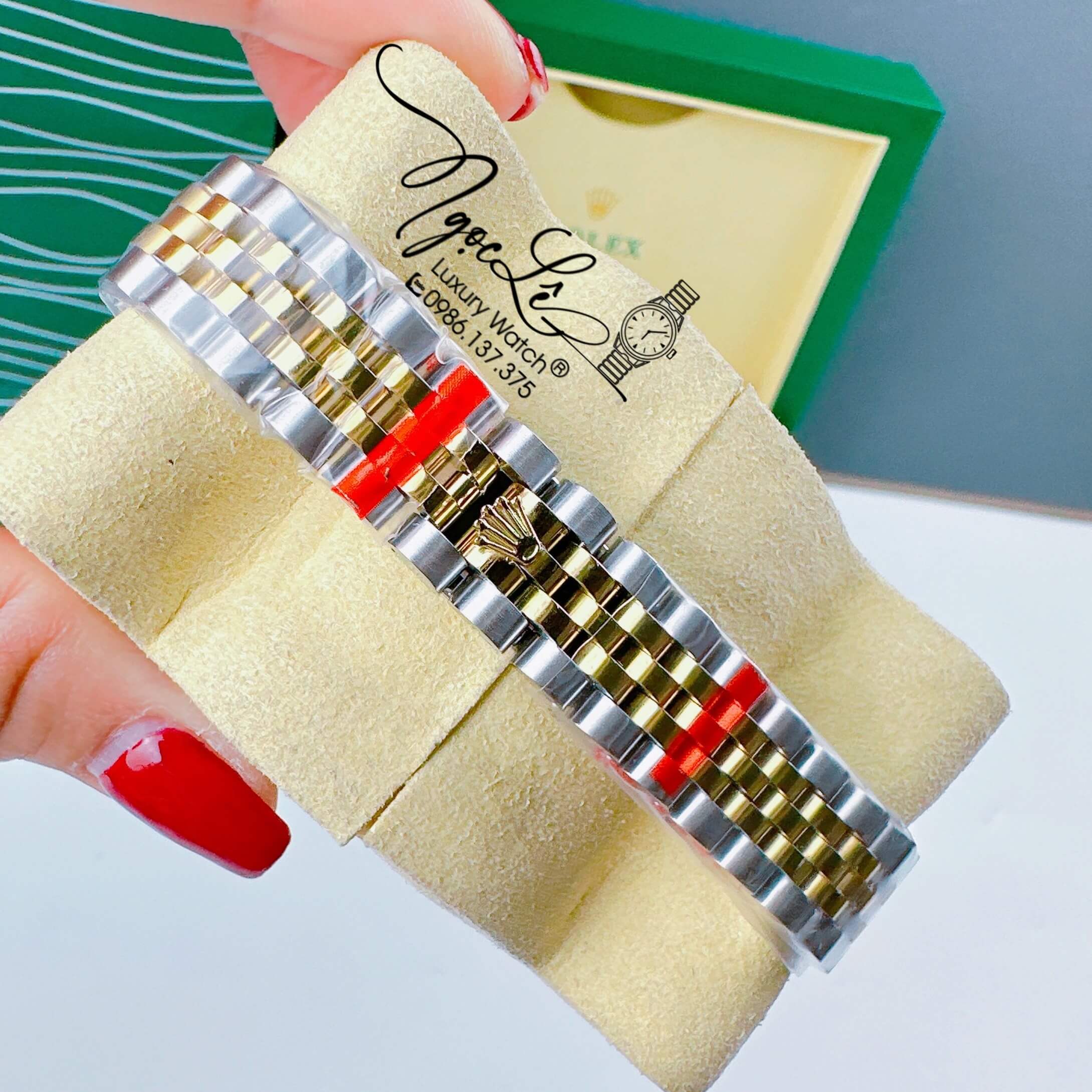 Đồng Hồ Nữ Rolex Datejust Pin Màu Demi Rose Mặt Xà Cừ Đính Đá Size 32mm