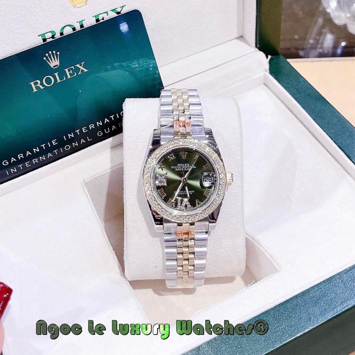 Đồng Hồ Nữ Rolex Datejust Pin Màu Demi Vàng Mặt Xanh Rêu Đính Đá Size 32mm