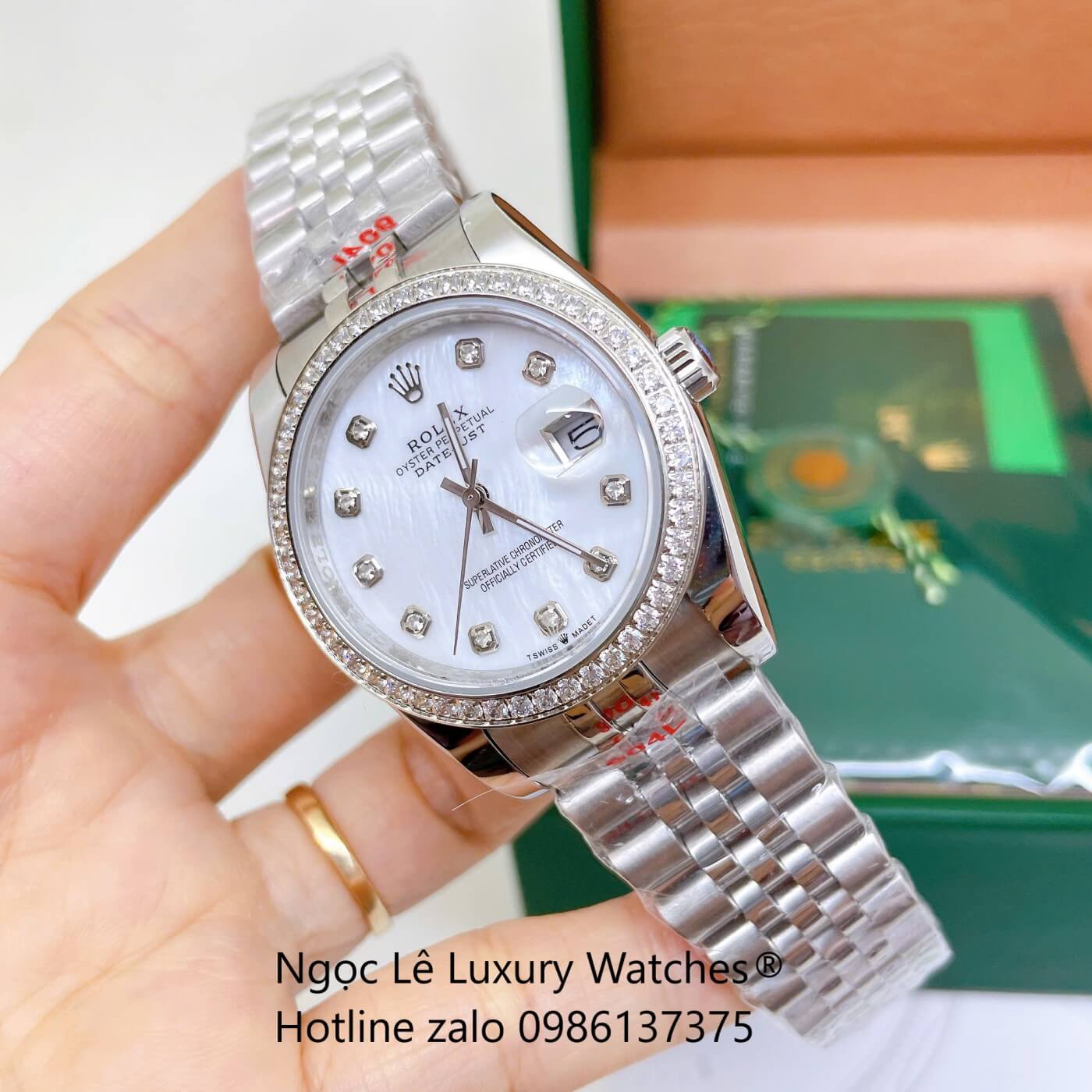 Đồng Hồ Rolex Datejust Unisex Dây Thép Silver Mặt Xà Cừ Trắng Đính Đá Size 36mm - Quartz