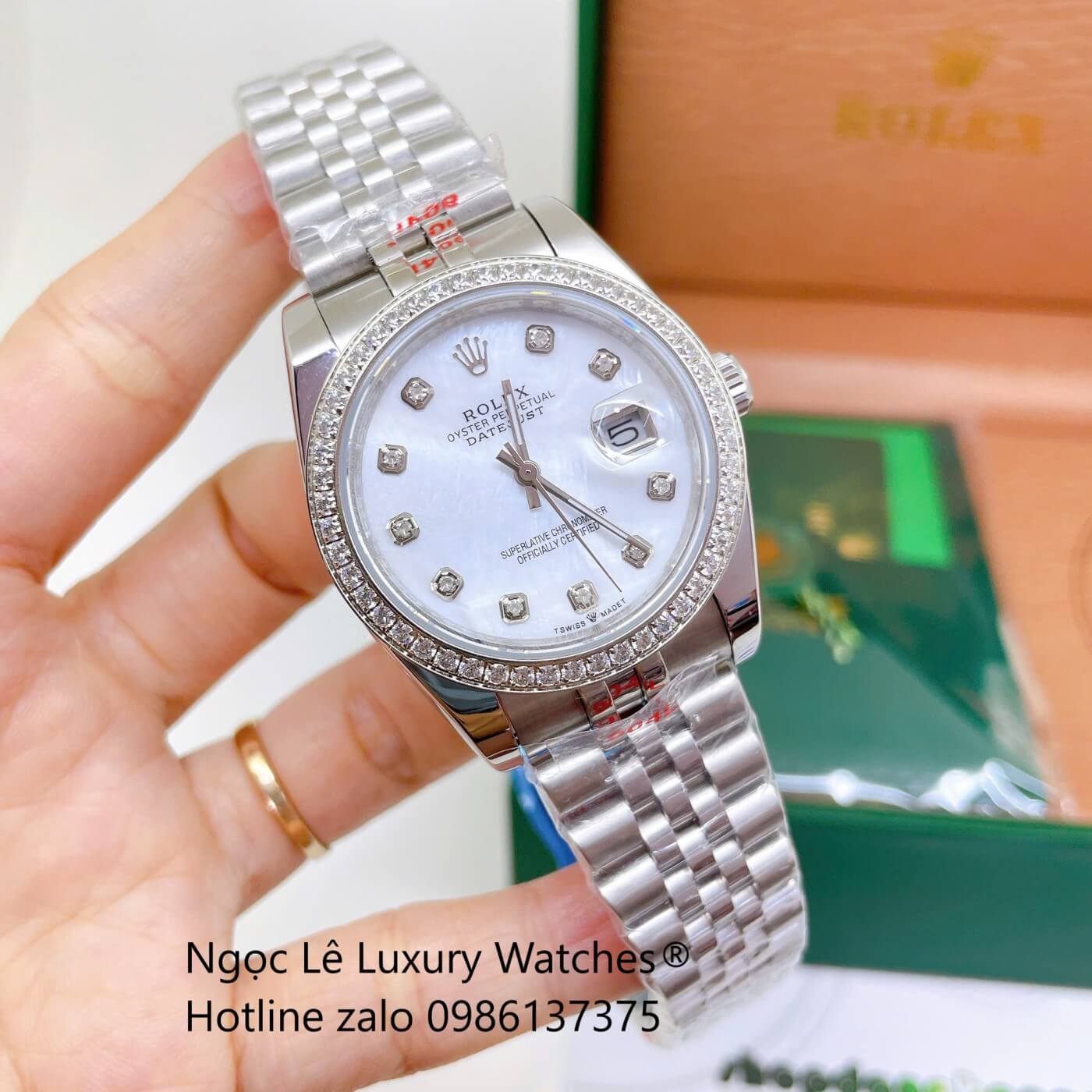 Đồng Hồ Rolex Datejust Unisex Dây Thép Silver Mặt Xà Cừ Trắng Đính Đá Size 36mm - Quartz