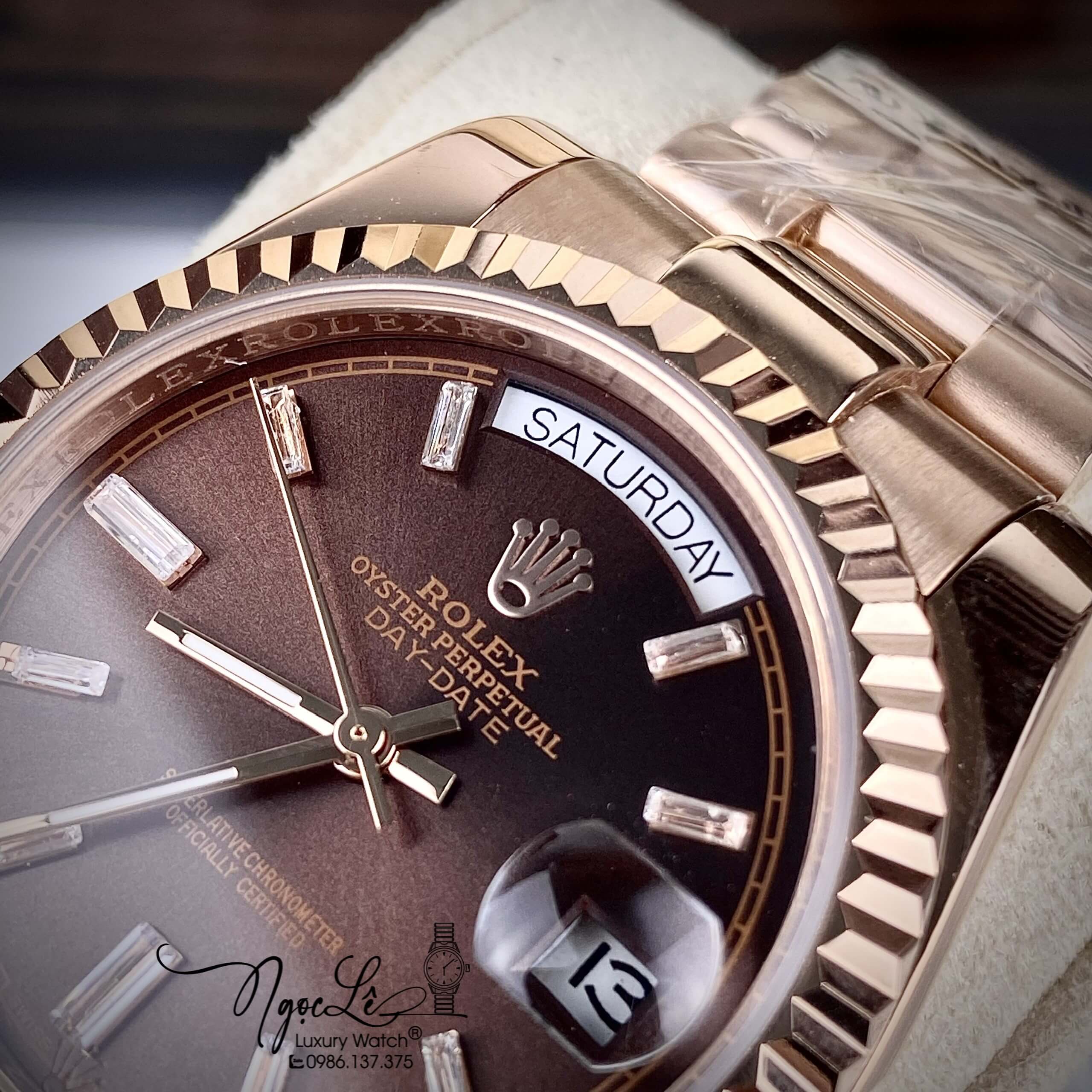 Đồng Hồ Rolex Day-Date Automatic Nam Dây Kim Loại Rose Mặt Nâu Niềng Khía Size 41mm