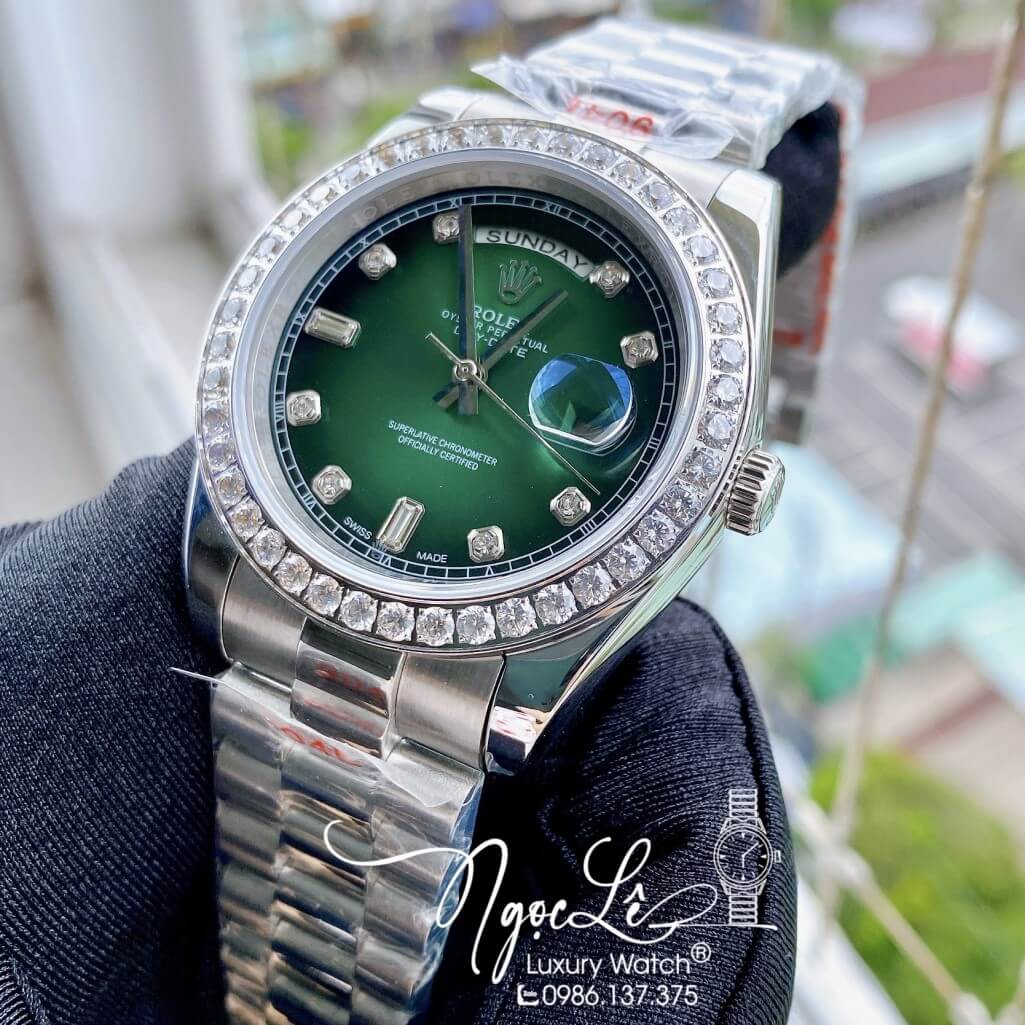 Đồng Hồ Rolex Day-Date Automatic Dây Kim Loại Bạc Mặt Xanh Ombre Đính Đá 41mm