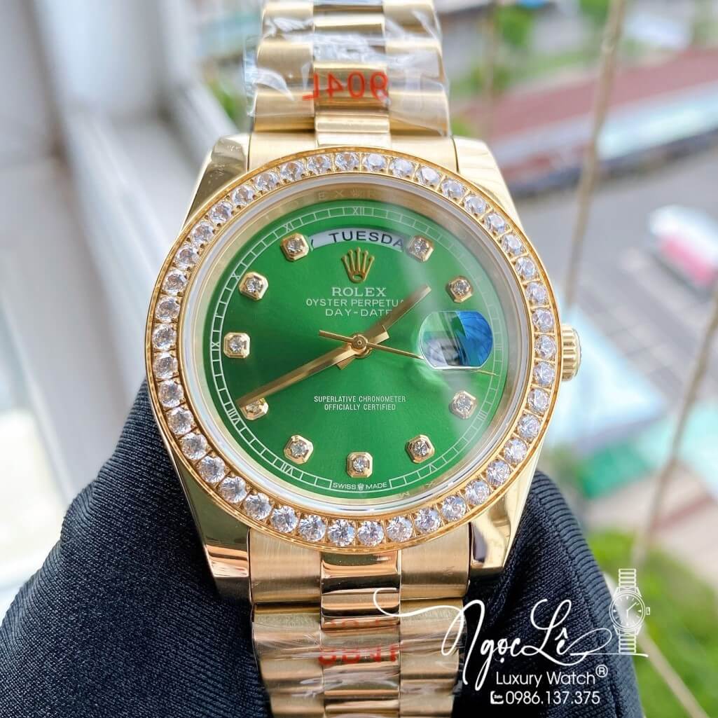 Đồng Hồ Rolex Day-Date Automatic Dây Kim Loại Vàng Mặt Xanh Lá Đính Đá 41mm