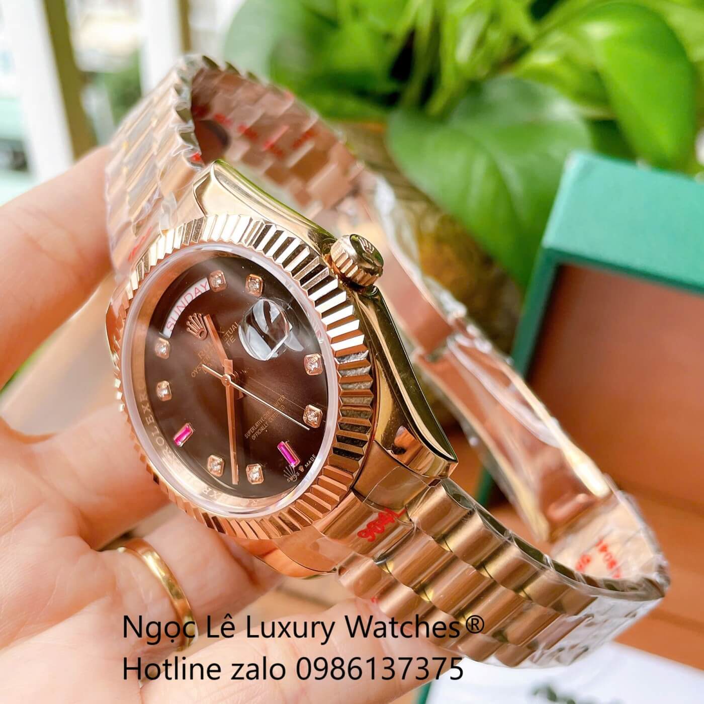 Đồng Hồ Rolex Day-Date Tự Động Dây Thép Vàng Hồng Mặt Nâu Size 41mm - Niềng Khía