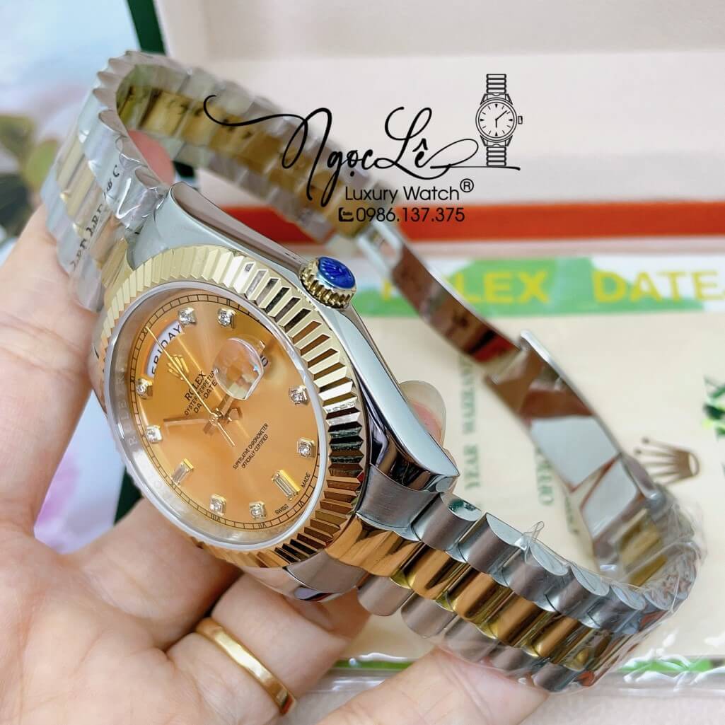 Đồng Hồ Rolex Day-Date Automatic Dây Kim Loại Demi Vàng Mặt Vàng 41mm