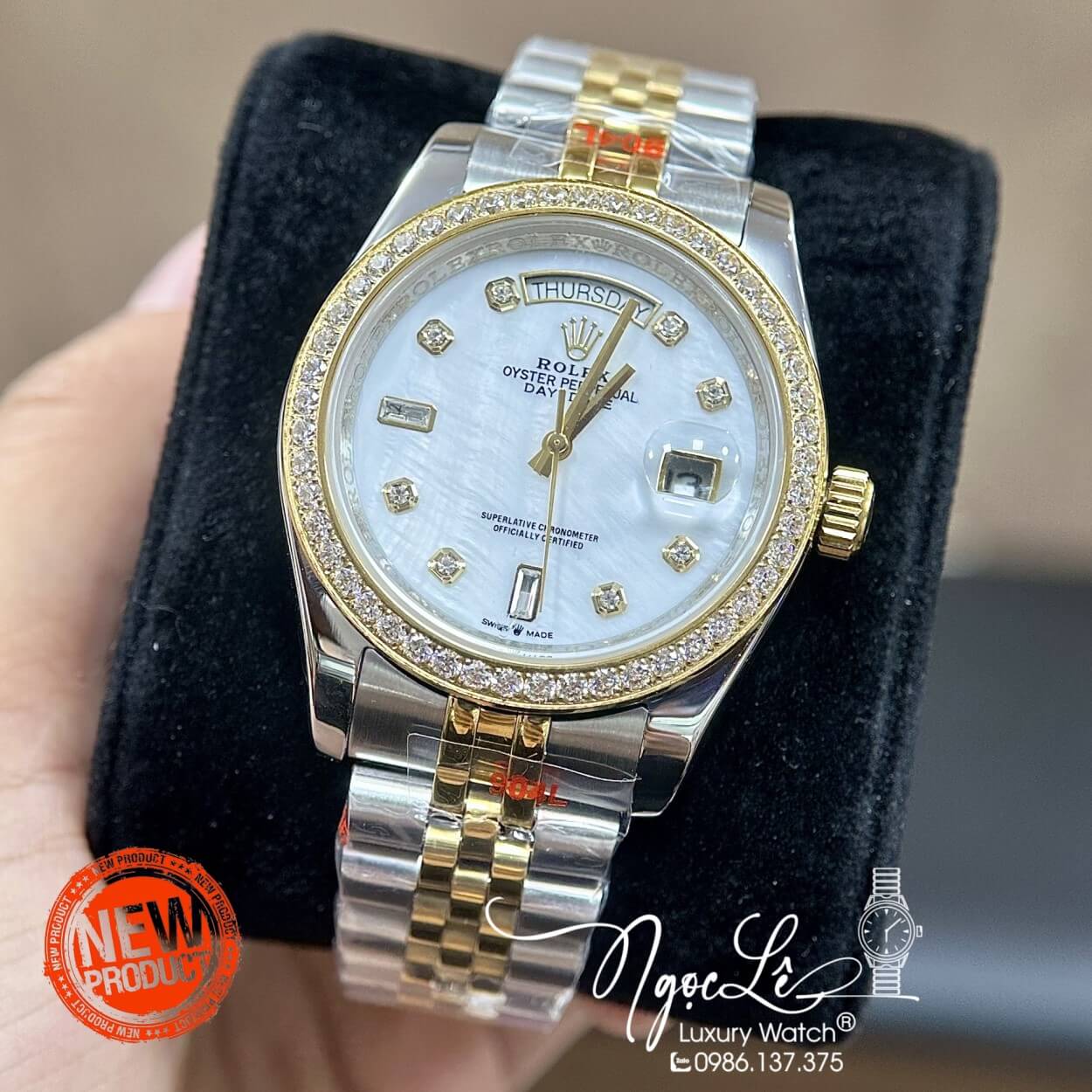 Đồng Hồ Rolex Day-Date Tự Động Dây Kim Loại Demi Gold Mặt Xà Cừ Viền Đá Size 41mm