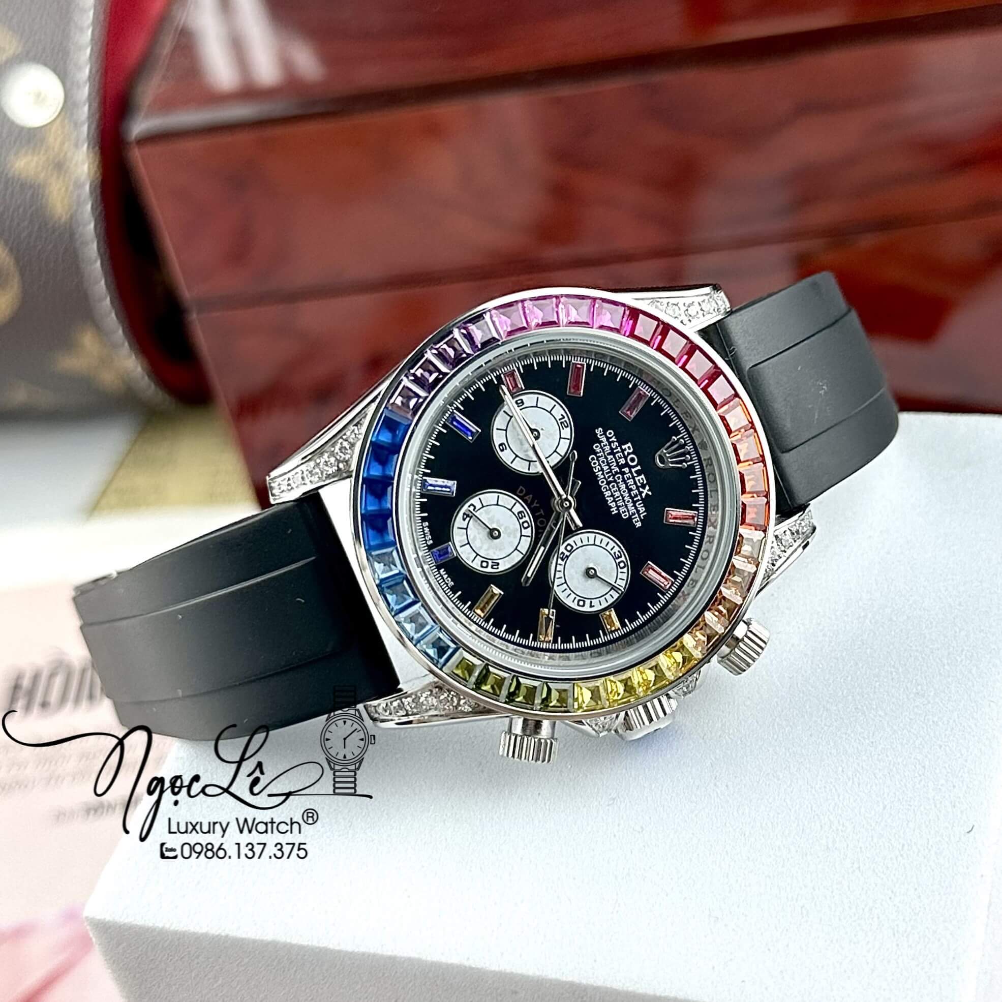 Đồng Hồ Nam Rolex Daytona Rainbow Automatic Dây Silicon Đen Vỏ Bạc Size 40mm