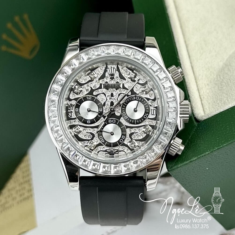 Đồng Hồ Nam Rolex Daytona Automatic Dây Silicon Đen Đính Đá Bạc Size 40mm