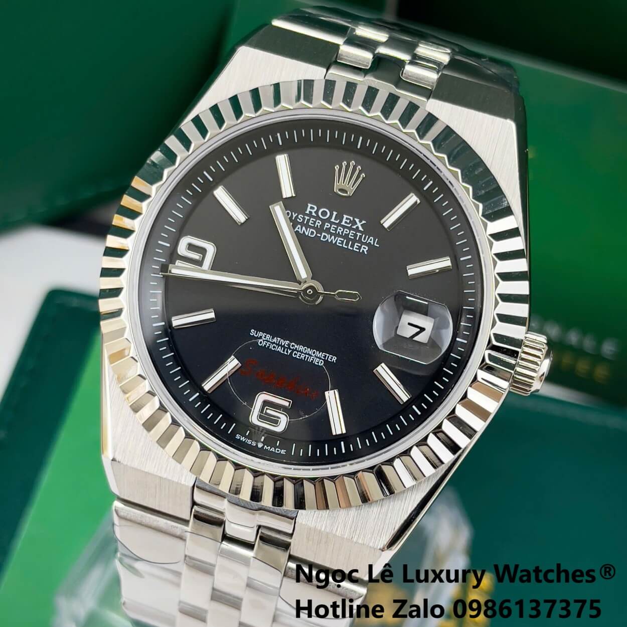 Đồng Hồ Rolex Land-Dweller Dây Kim Loại Bạc Mặt Đen Size 40mm Vành Khía