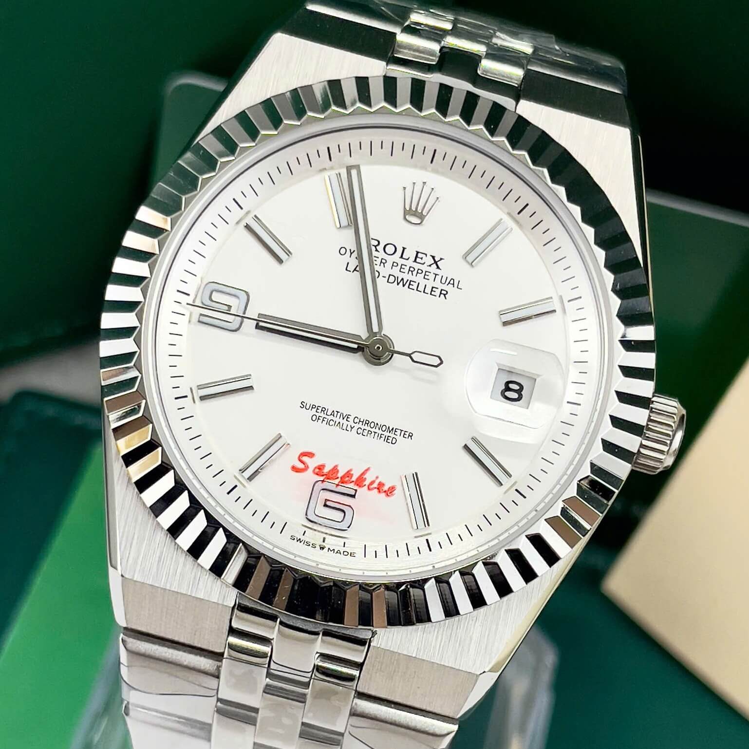 Đồng Hồ Rolex Land-Dweller Dây Kim Loại Bạc Mặt Trắng Size 40mm Vành Khía