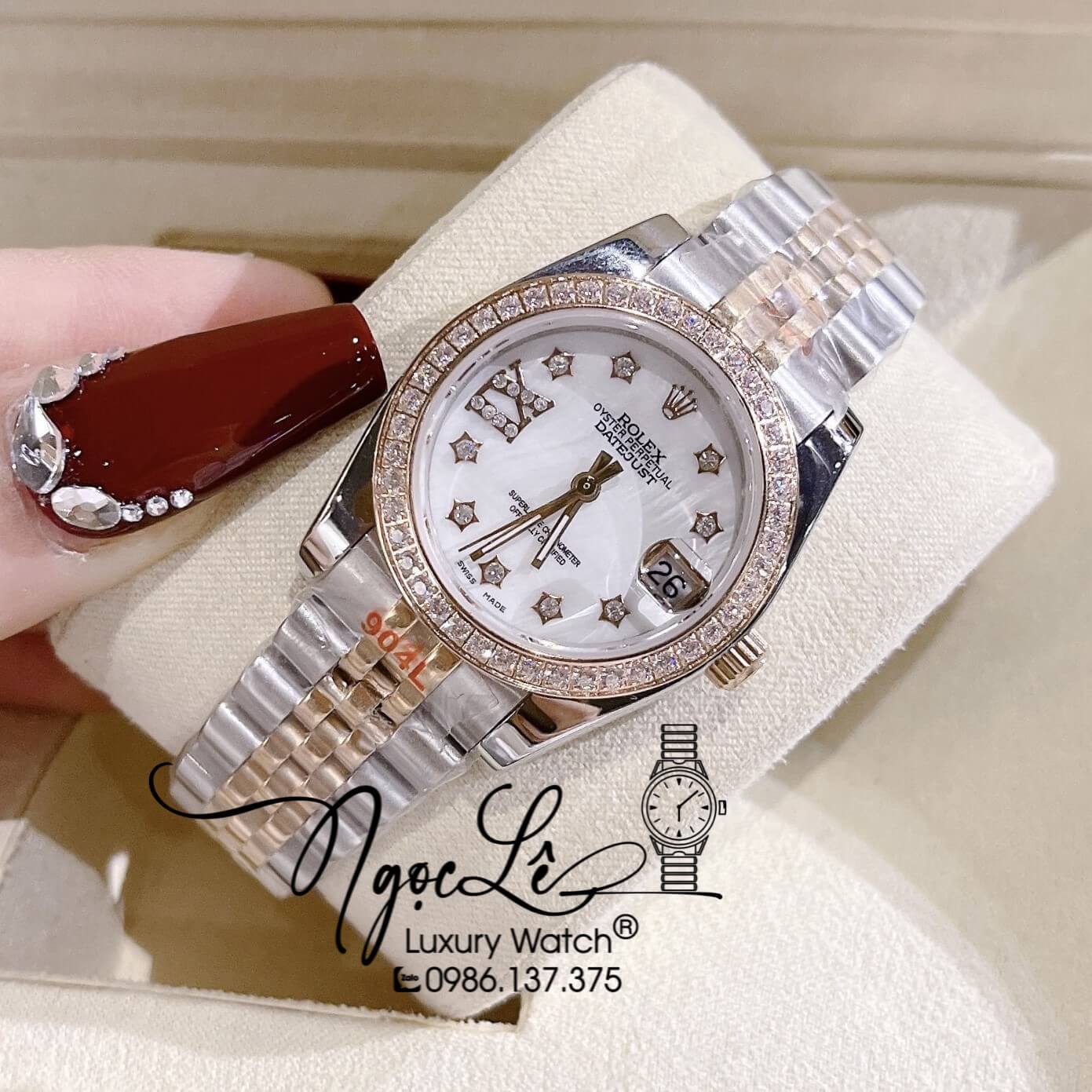 Đồng Hồ Nữ Rolex Datejust Pin Dây Kim Loại Demi Rose Mặt Xà Cừ Đính Đá Size 32mm
