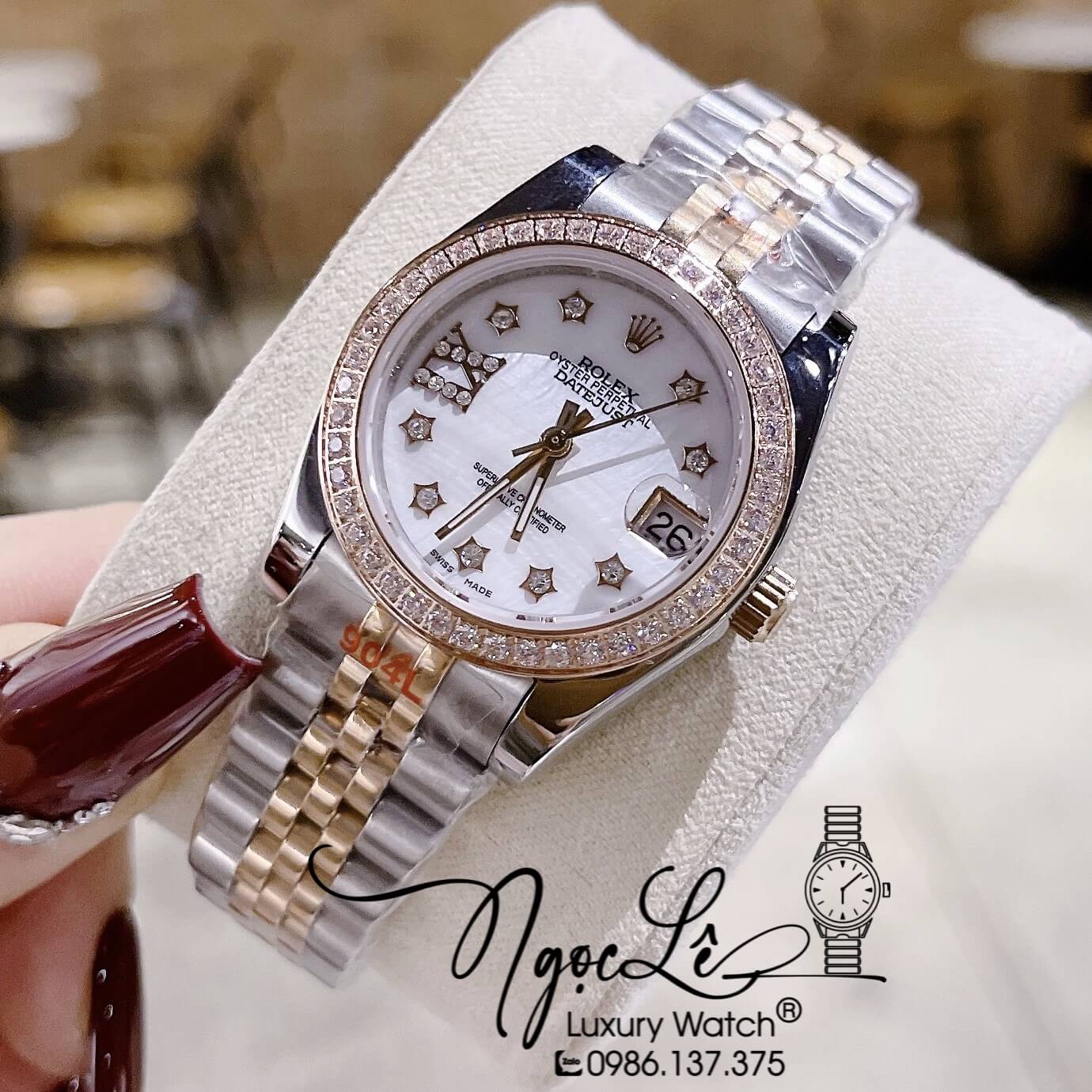 Đồng Hồ Nữ Rolex Datejust Pin Dây Kim Loại Demi Rose Mặt Xà Cừ Đính Đá Size 32mm