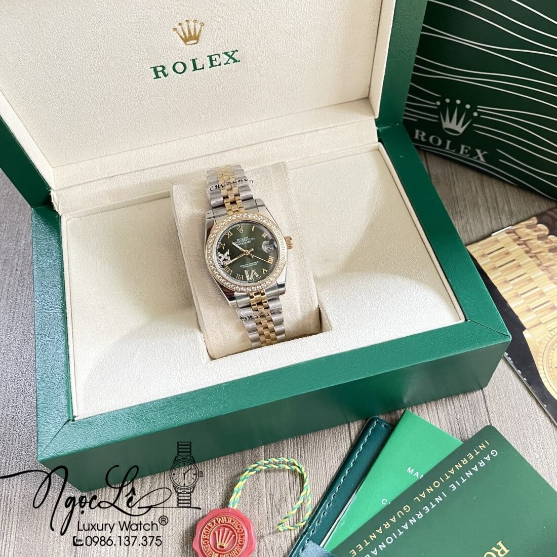 Đồng Hồ Nữ Rolex Datejust Dây Kim Loại Demi Vàng Mặt Xanh Rêu Đính Đá 32mm