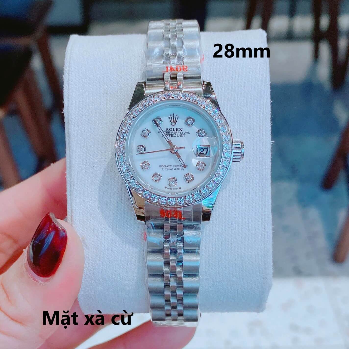 Đồng Hồ Nữ RoLex Datejust Máy Pin Size 28mm – Dây Bạc Mặt Trắng Xà Cừ Viền Đính Đá