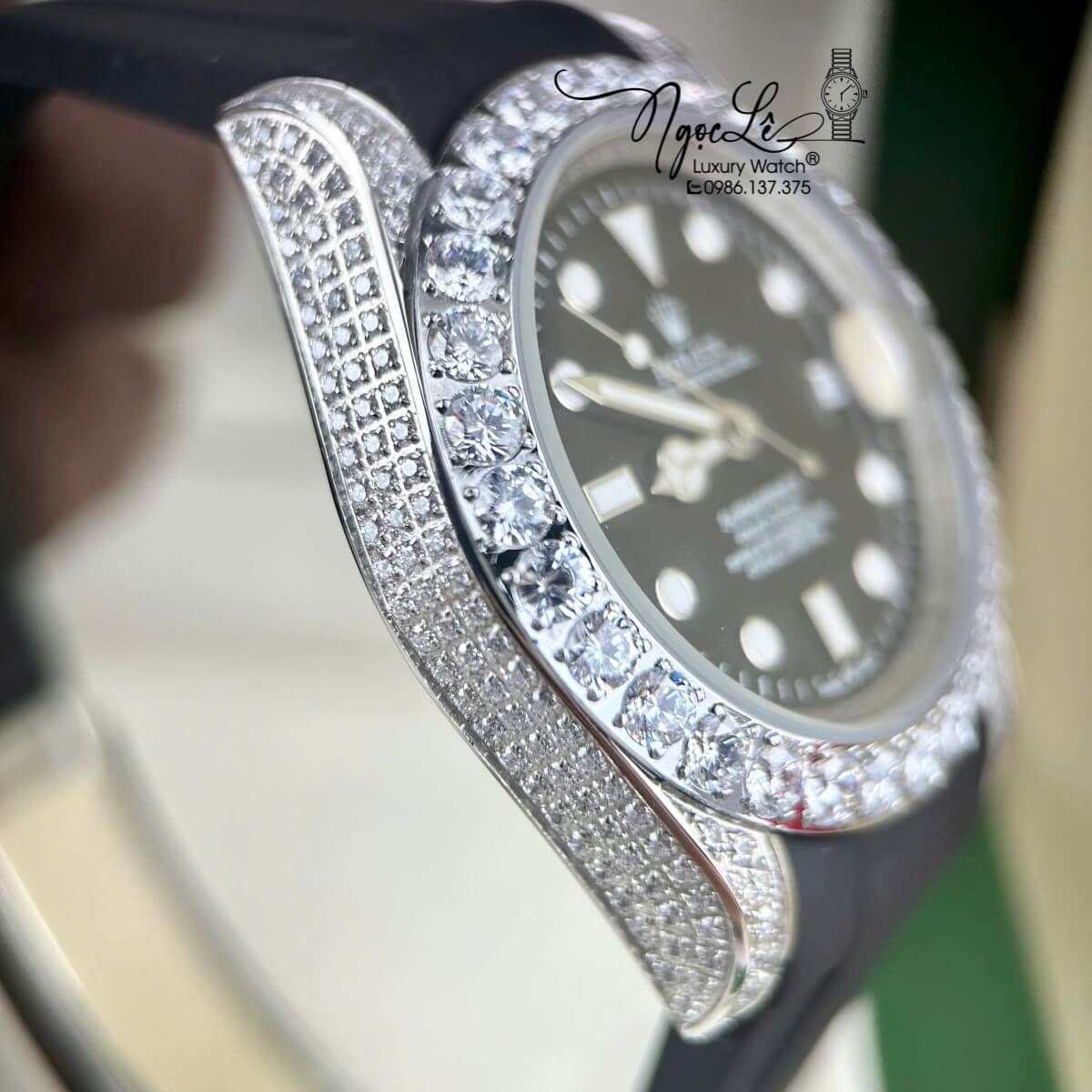 Đồng Hồ Rolex Submariner Automatic Nam Dây Cao Su Đen Đính Đá Vỏ Silver Size 41mm
