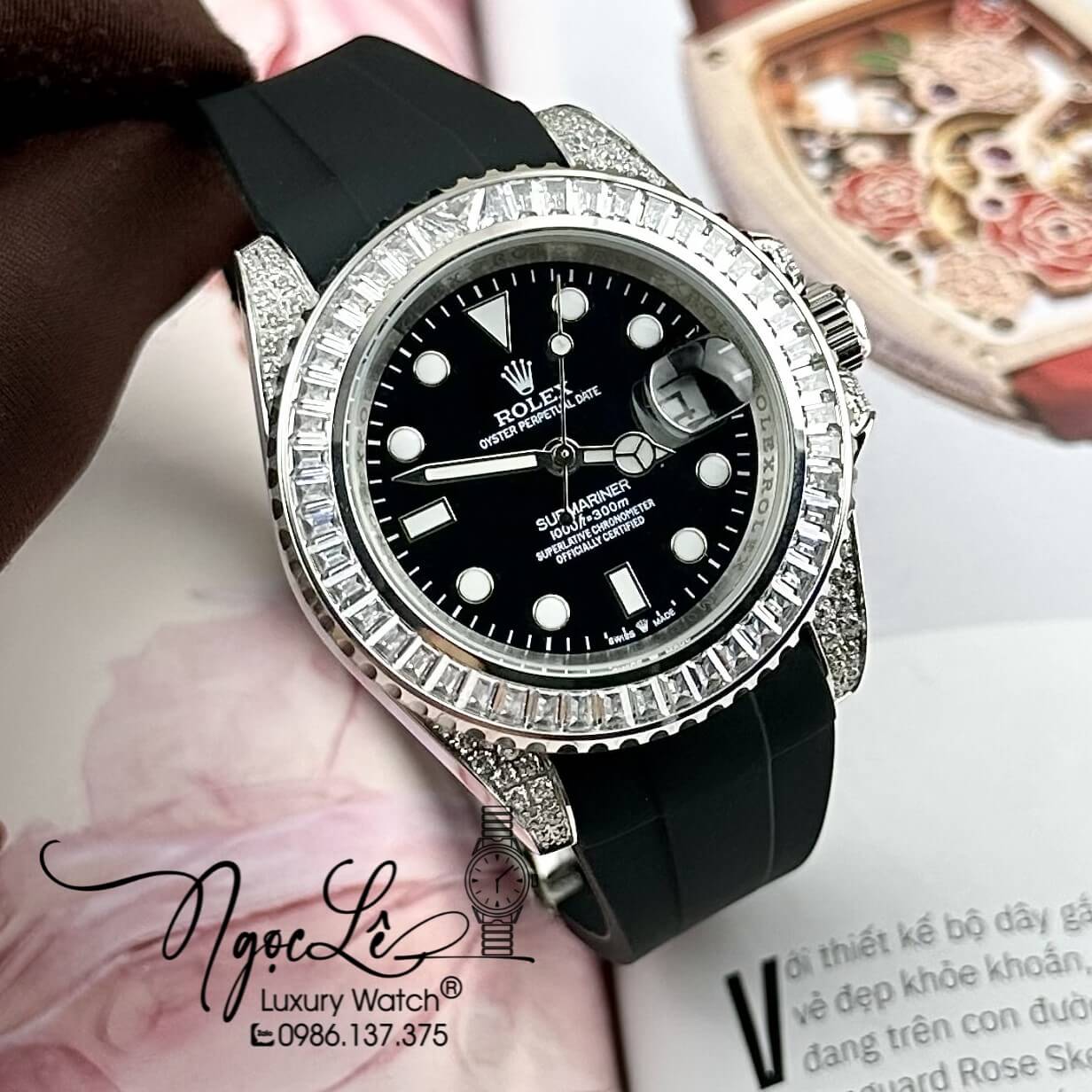 Đồng Hồ Rolex Submariner Automatic Nam Dây Cao Su Đen Đính Đá Vỏ Silver Size 41mm
